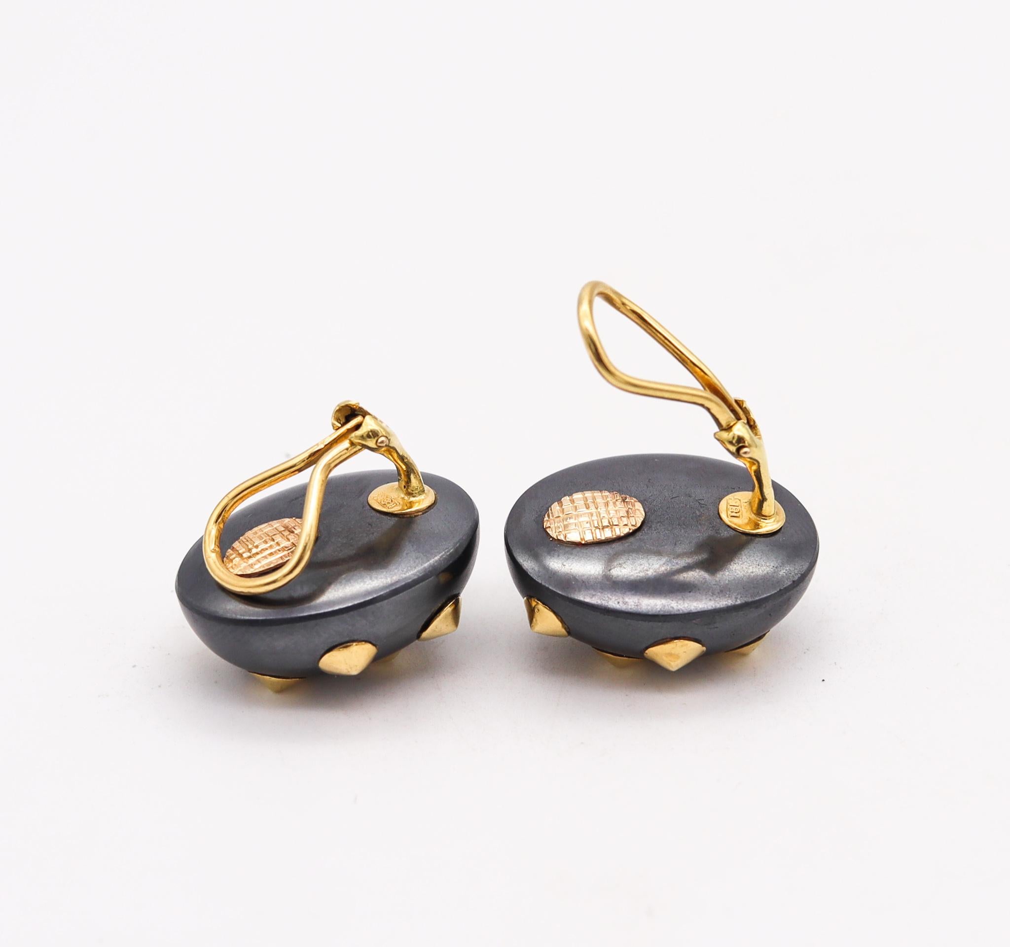 Modernist Angela Cummings Studios Geometric Spikes Clip Earrings 18Kt Gold with Hematite For Sale
