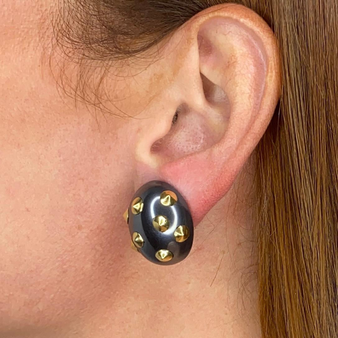 Women's Angela Cummings Studios Geometric Spikes Clip Earrings 18Kt Gold with Hematite For Sale