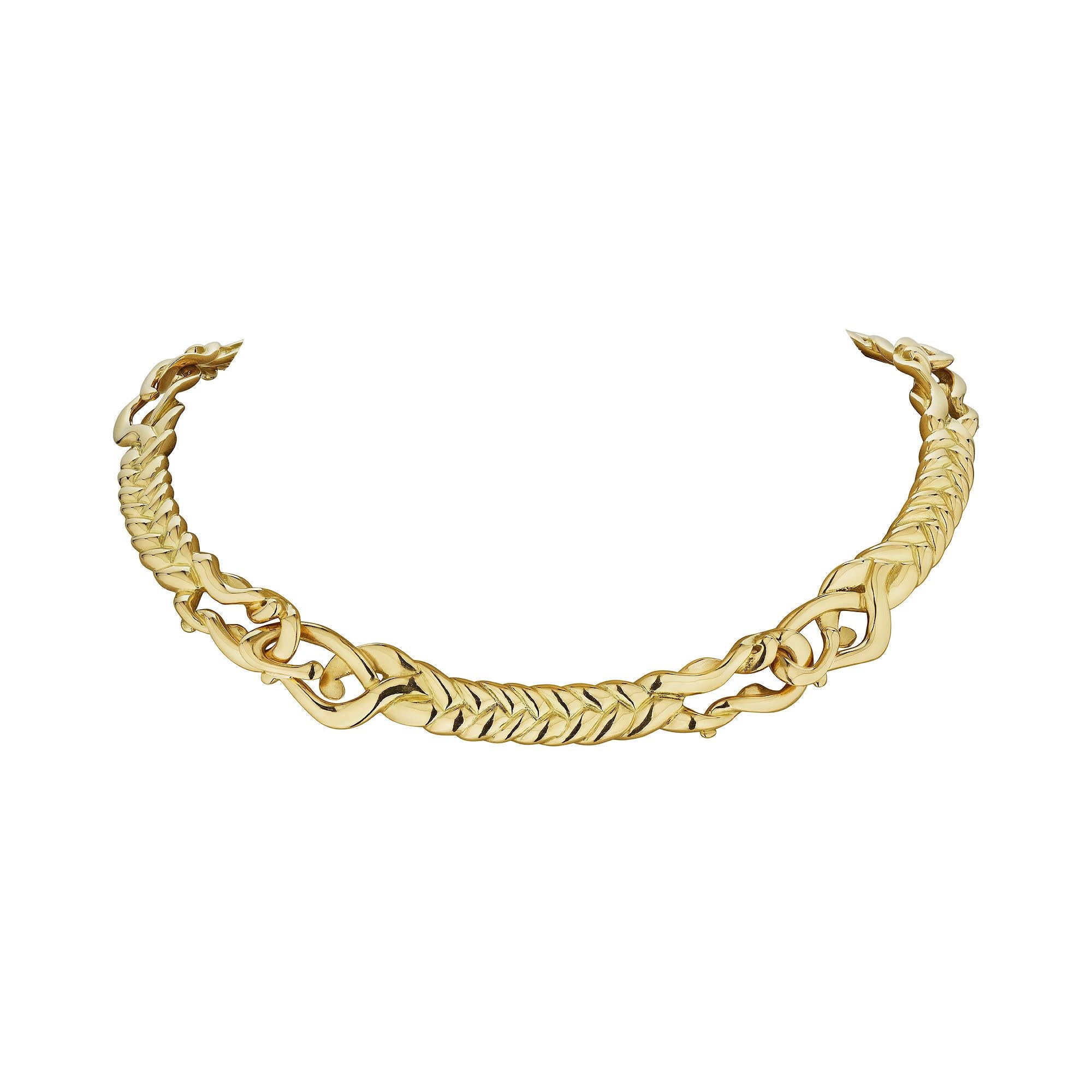 Angela Cummings for Tiffany & Co. modernist herringbone chain link collar necklace is the accessory you will find yourself always reaching for.  With its one-of-a-kind design and its warm rich patina, this eye catching necklace will work 24/7.  Easy