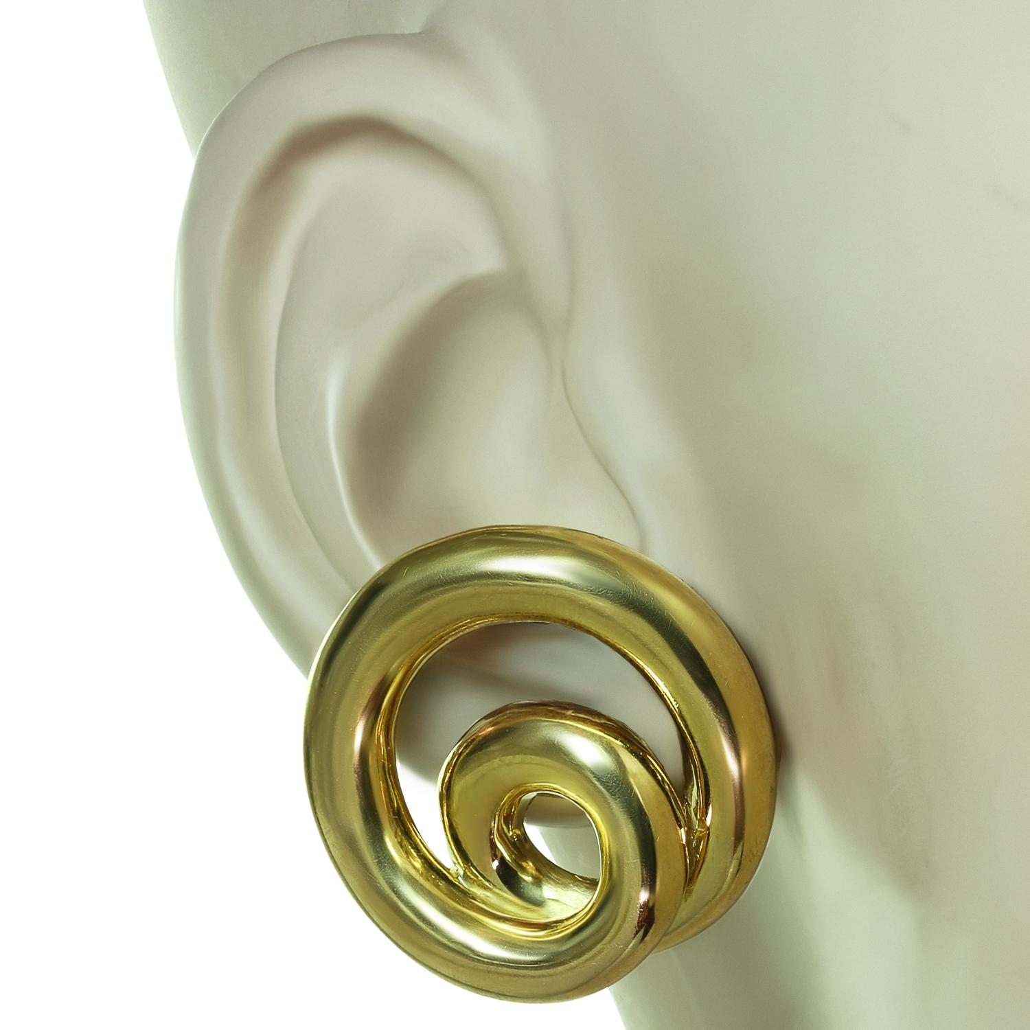 figure 8 swirl earrings