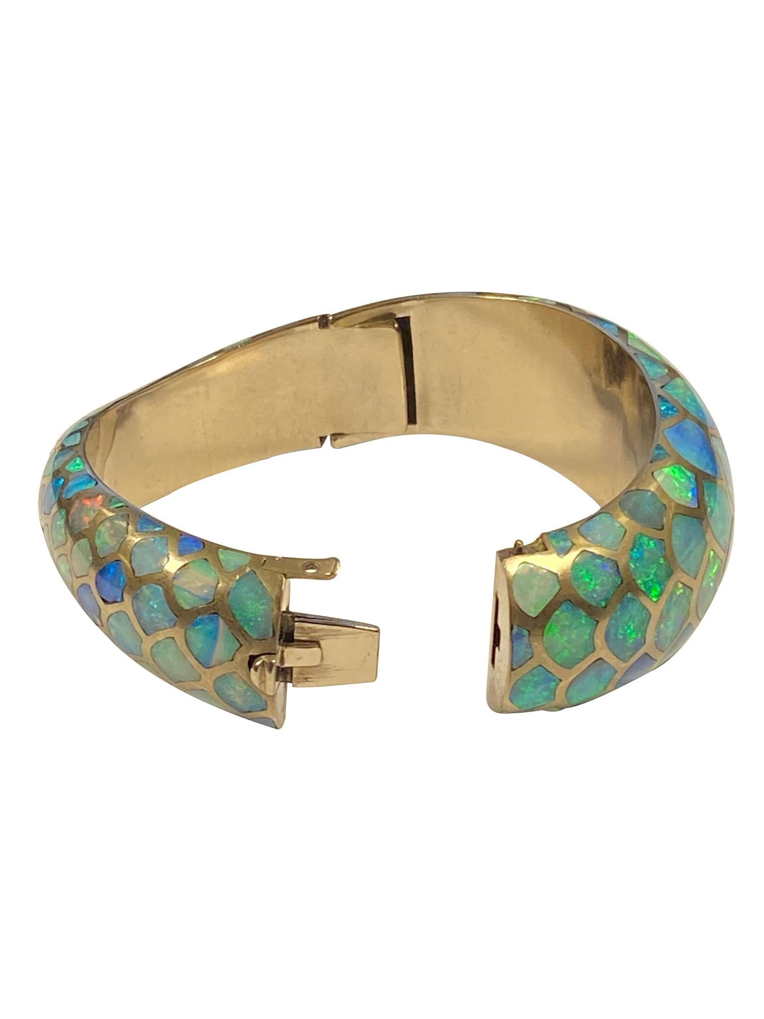 Angela Cummings White Gold and Opal Snakeskin Bangle Bracelet For Sale 2