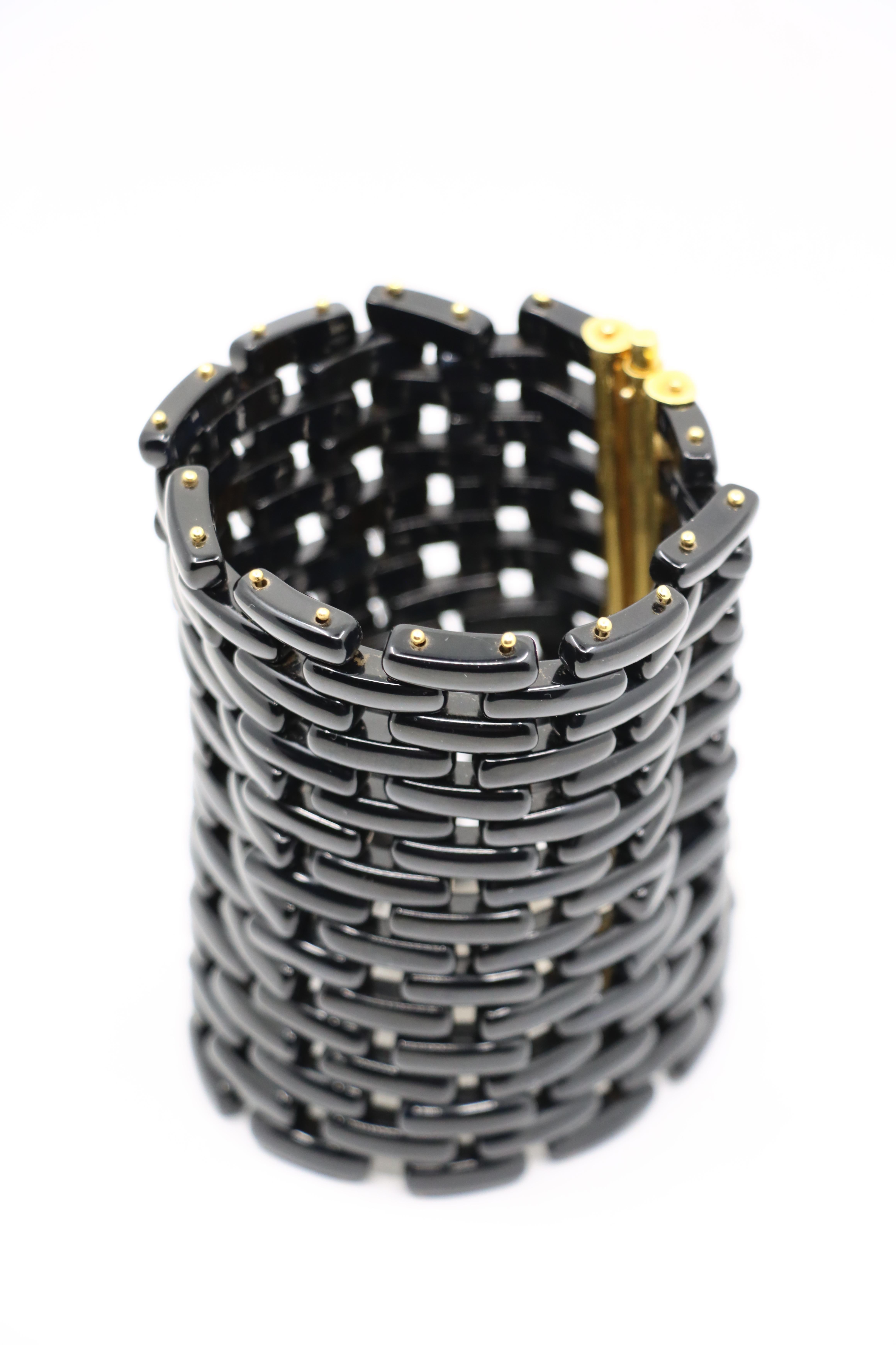 Angela Pintaldi 18K Gold Onyx Weave Bracelet In Good Condition For Sale In Flushing, NY