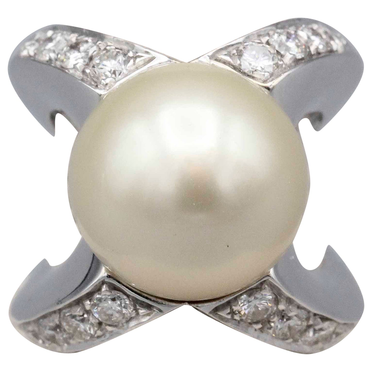Angela Pintaldi Zuchtperlen-Diamant-Ring aus 18 Karat Weißgold im Angebot