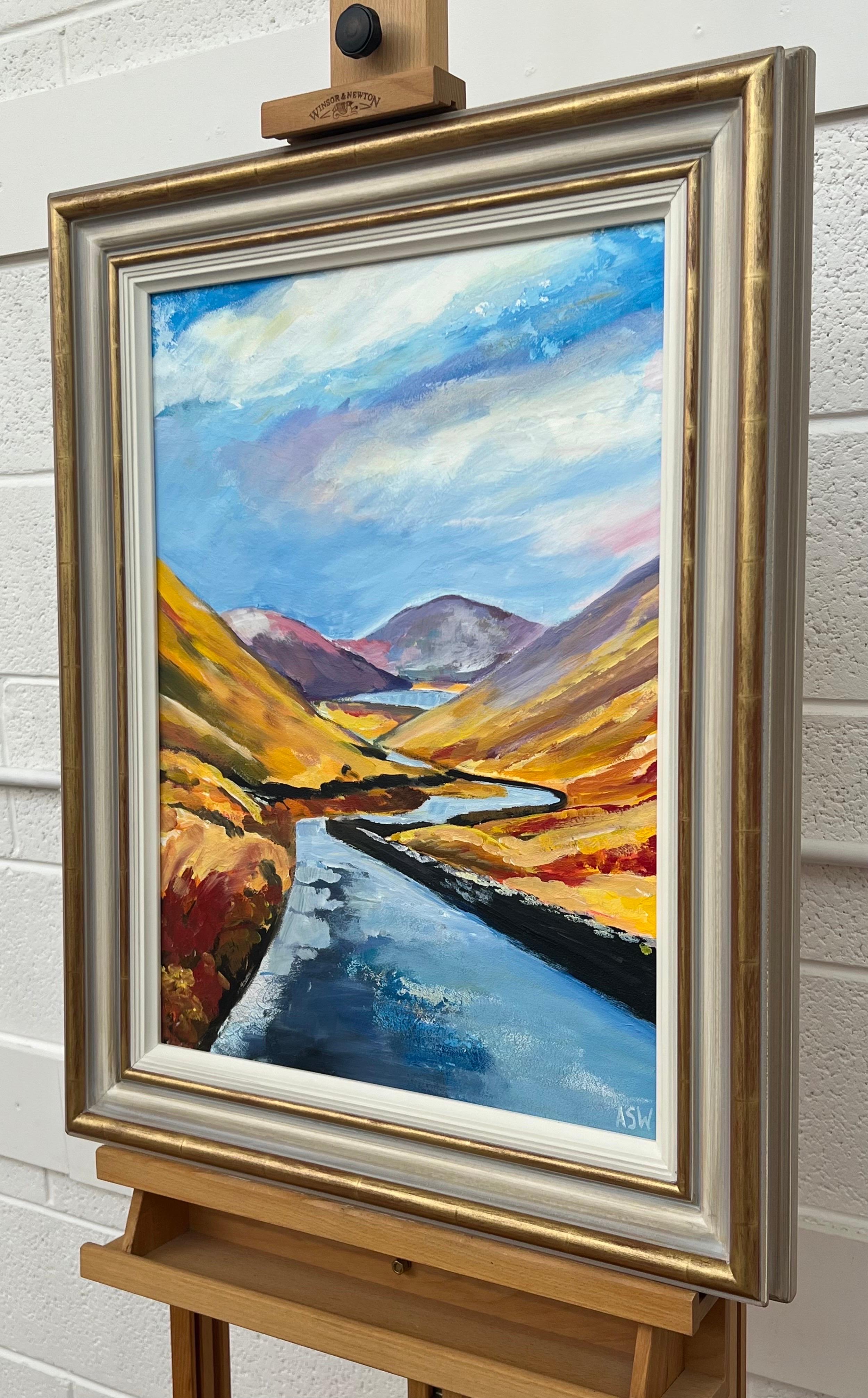Un souvenir du paysage de montagne de Kirkstone Pass dans la région des lacs en Angleterre, par un artiste britannique contemporain 

L'œuvre d'art mesure 16 x 22 pouces 
Le cadre mesure 22 x 28 pouces 

Angela Wakefield a fait deux fois la