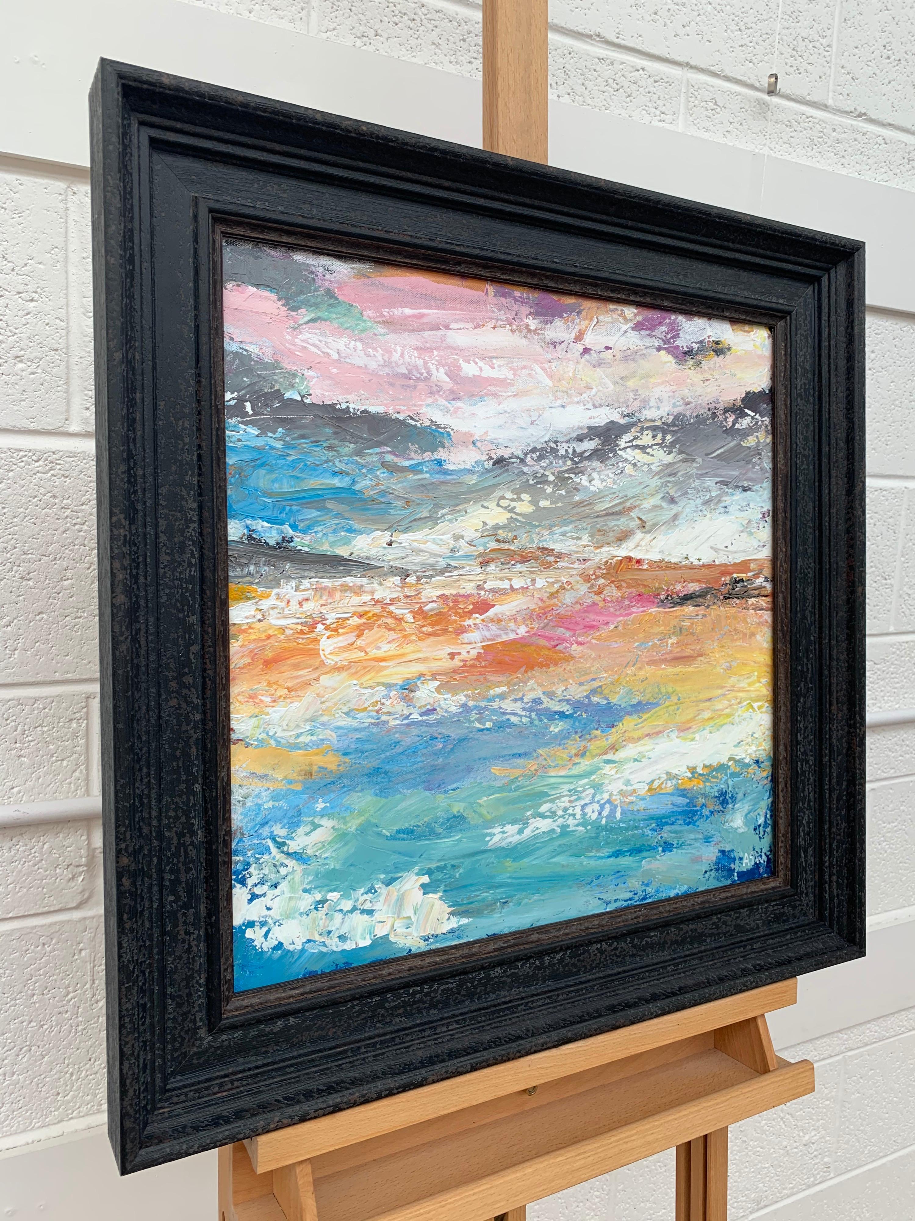 Spiaggia astratta Paesaggio marino Colori chiari di un artista britannico contemporaneo - Painting di Angela Wakefield