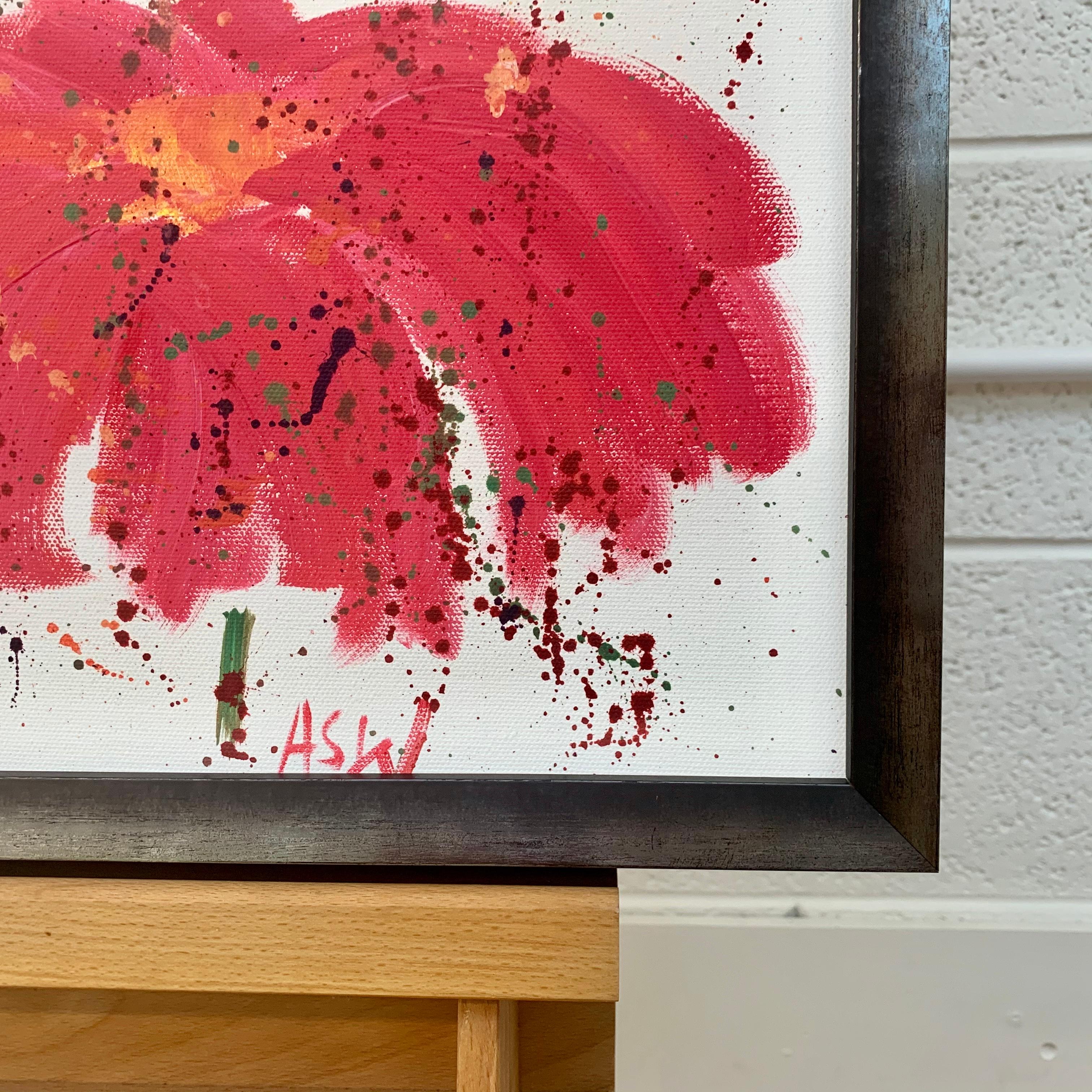 Abstrakte rote und rosa Blumen auf weißem Hintergrund des zeitgenössischen britischen Künstlers im Angebot 3