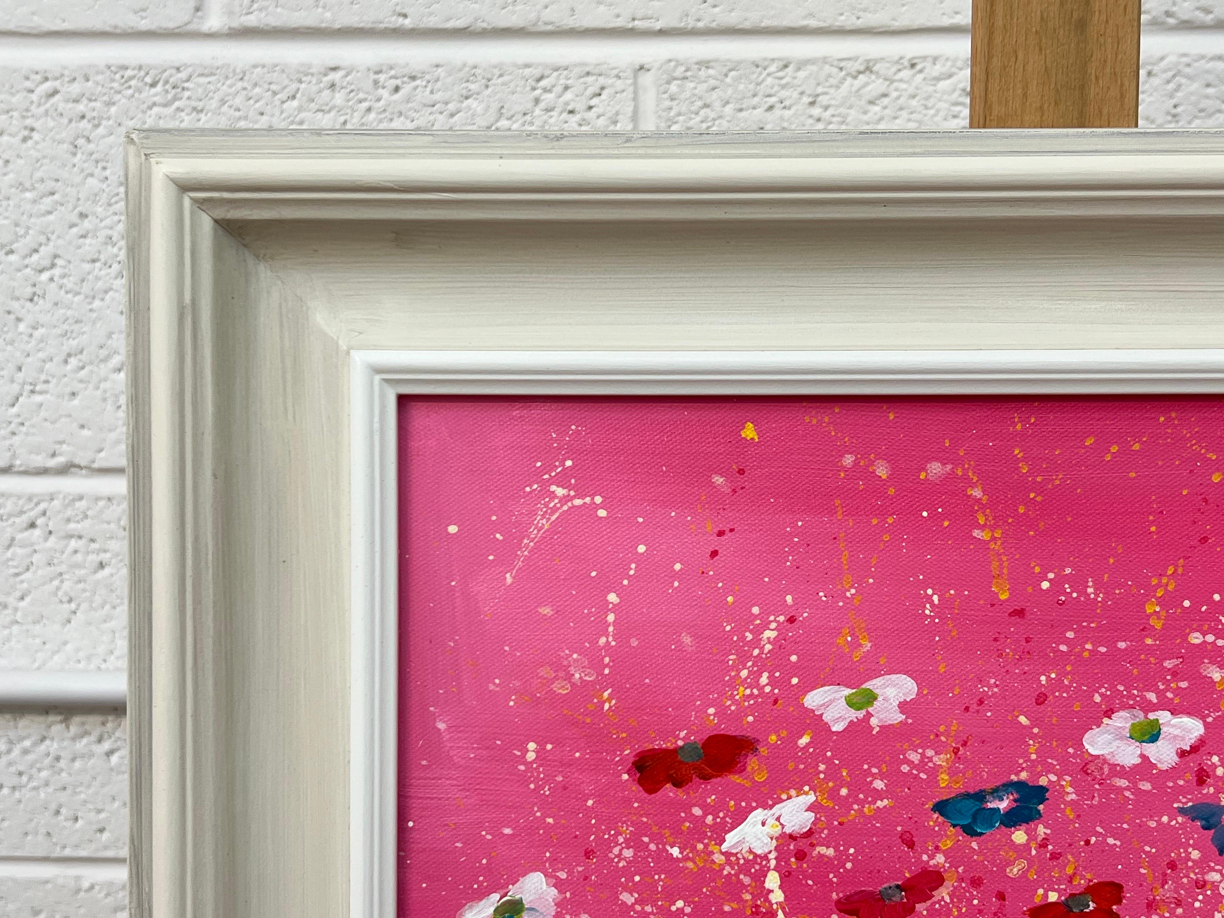 Flores abstractas blancas y turquesas sobre fondo rosa por artista contemporáneo en venta 2