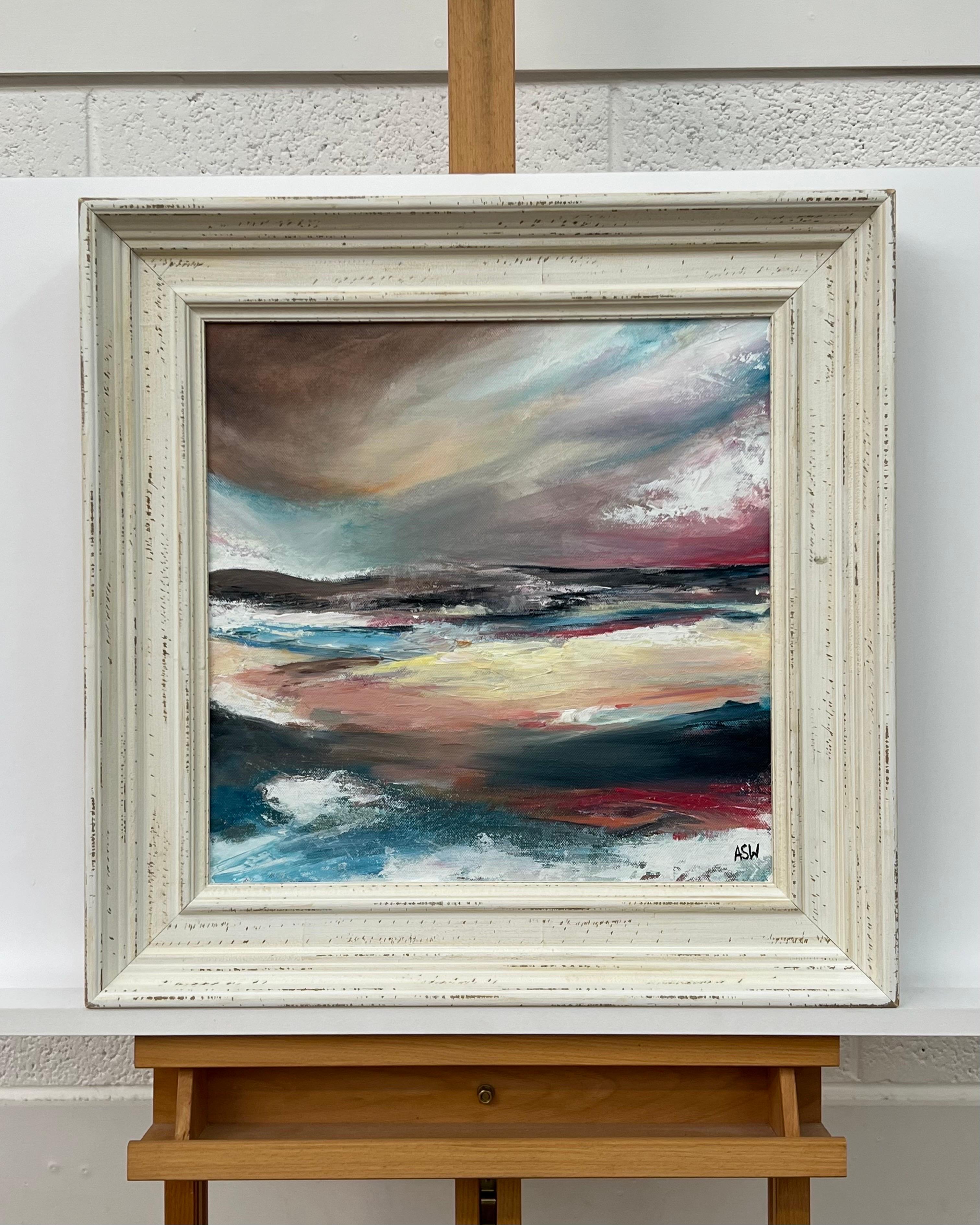 Atmosferico paesaggio marino rosso e blu realizzato da un artista inglese contemporaneo - Painting Espressionismo astratto di Angela Wakefield
