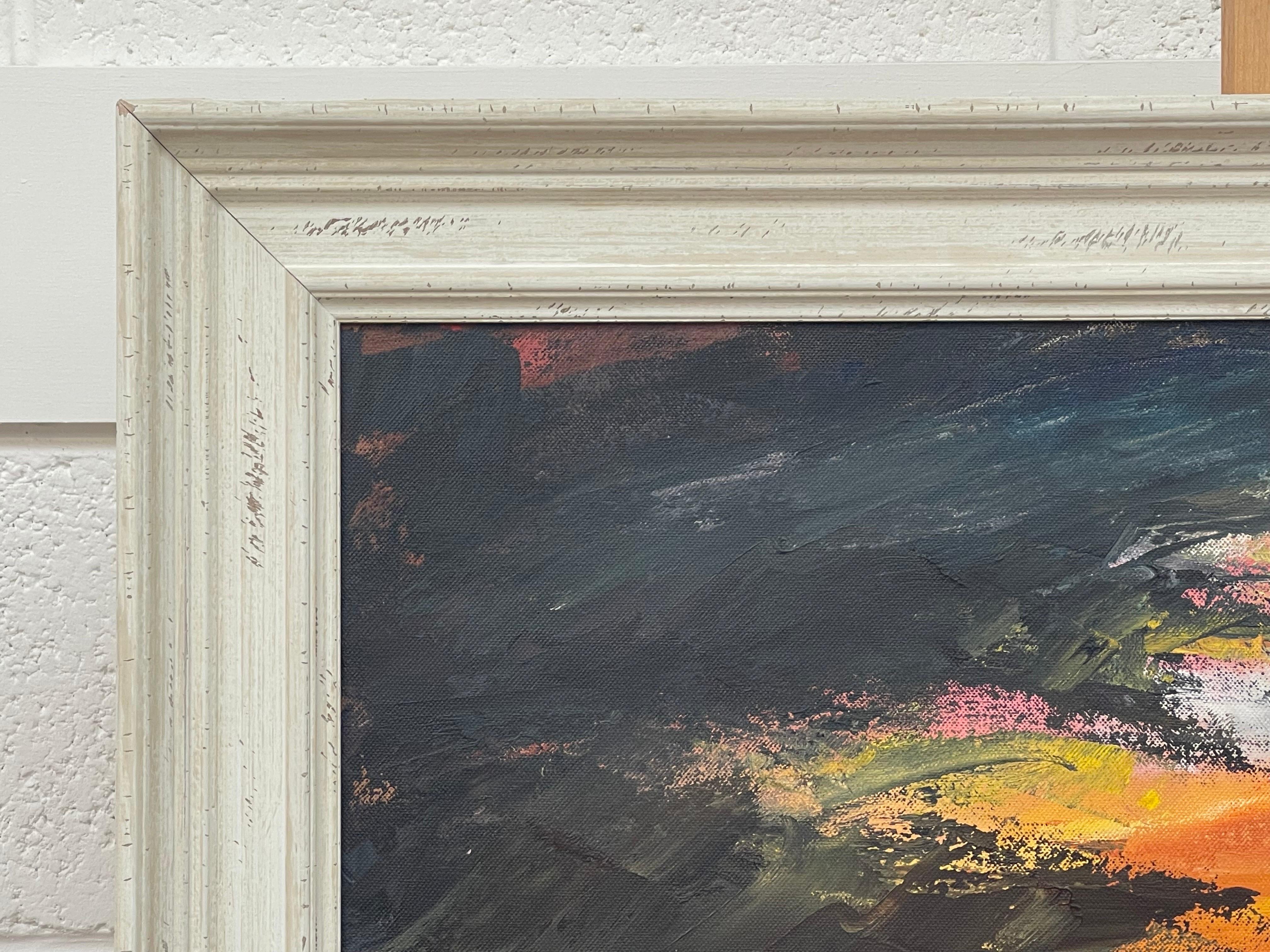 Peinture de paysage abstrait noir, orange et jaune d'un artiste britannique contemporain en vente 14