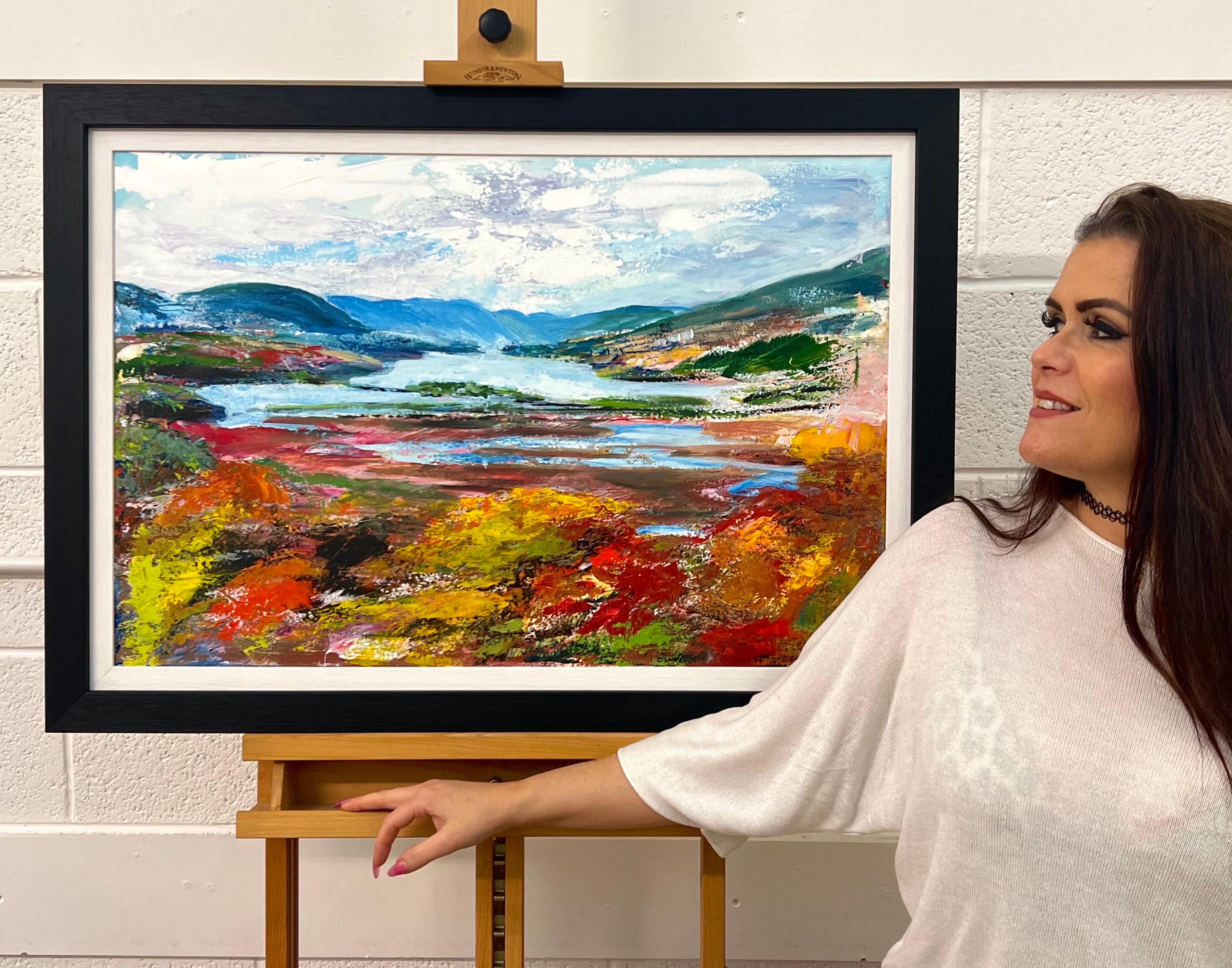 Colorato dipinto astratto di paesaggio del fiume Hudson realizzato da un artista contemporaneo - Painting di Angela Wakefield
