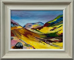 Buntes abstraktes gelbes Gemälde der schottischen Highlands von zeitgenössischem Künstler