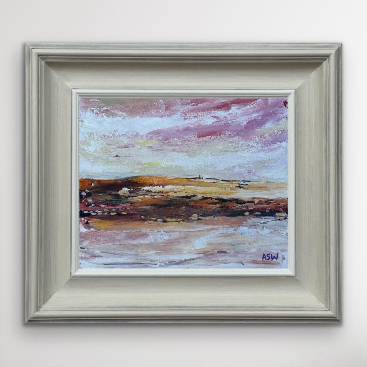 Crepuscolo dorato - Le calde tonalità della terra e il morbido cielo rosa evocano un sereno paesaggio serale. Paesaggio astratto dell'artista britannica contemporanea Angela Wakefield.

L'arte misura 12 x 10 pollici
La cornice misura 18 x 16