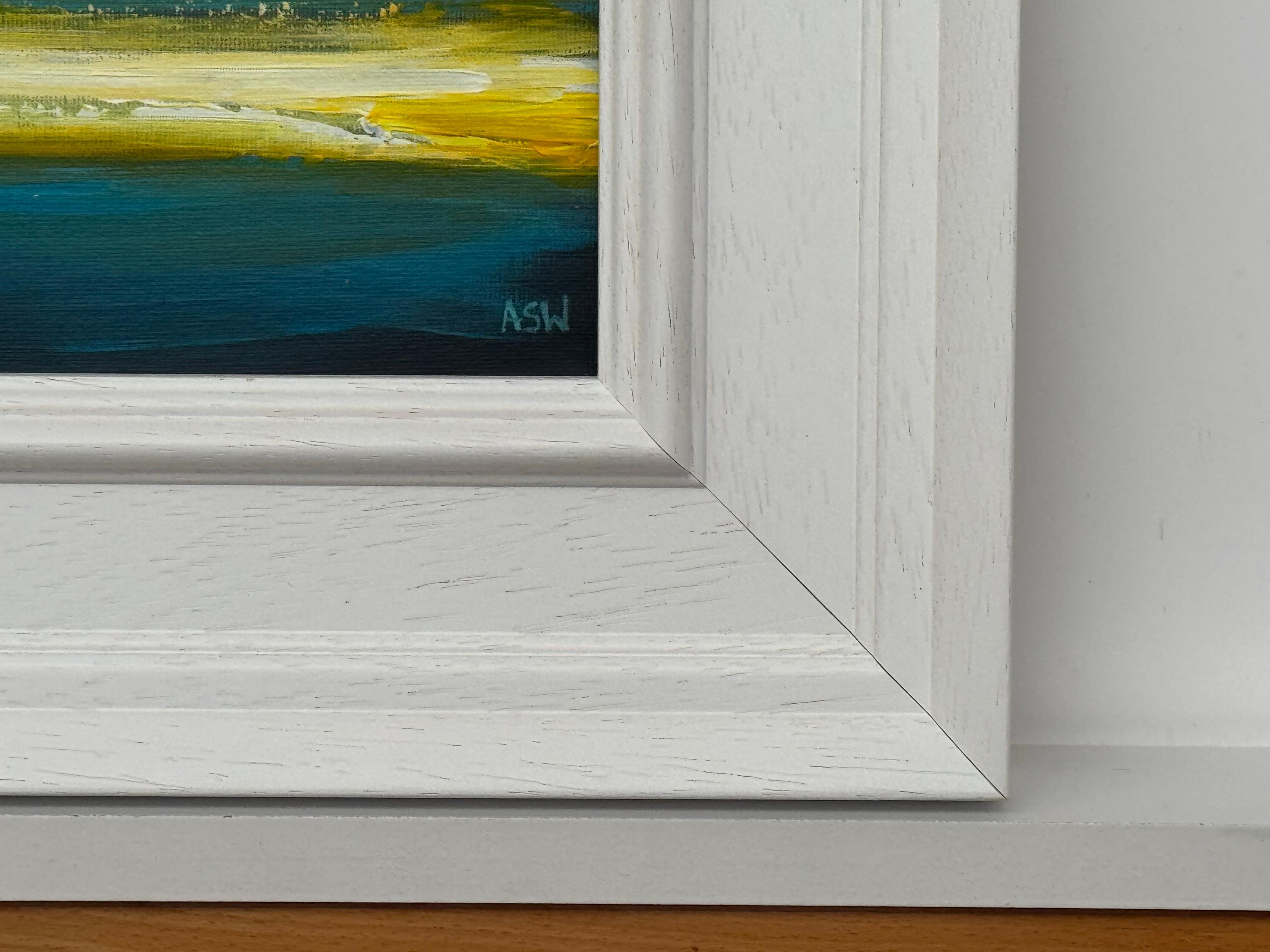 Horizonte Dorado - Estudio de Arte Paisaje Abstracto en Miniatura por Artista Contemporáneo en venta 1