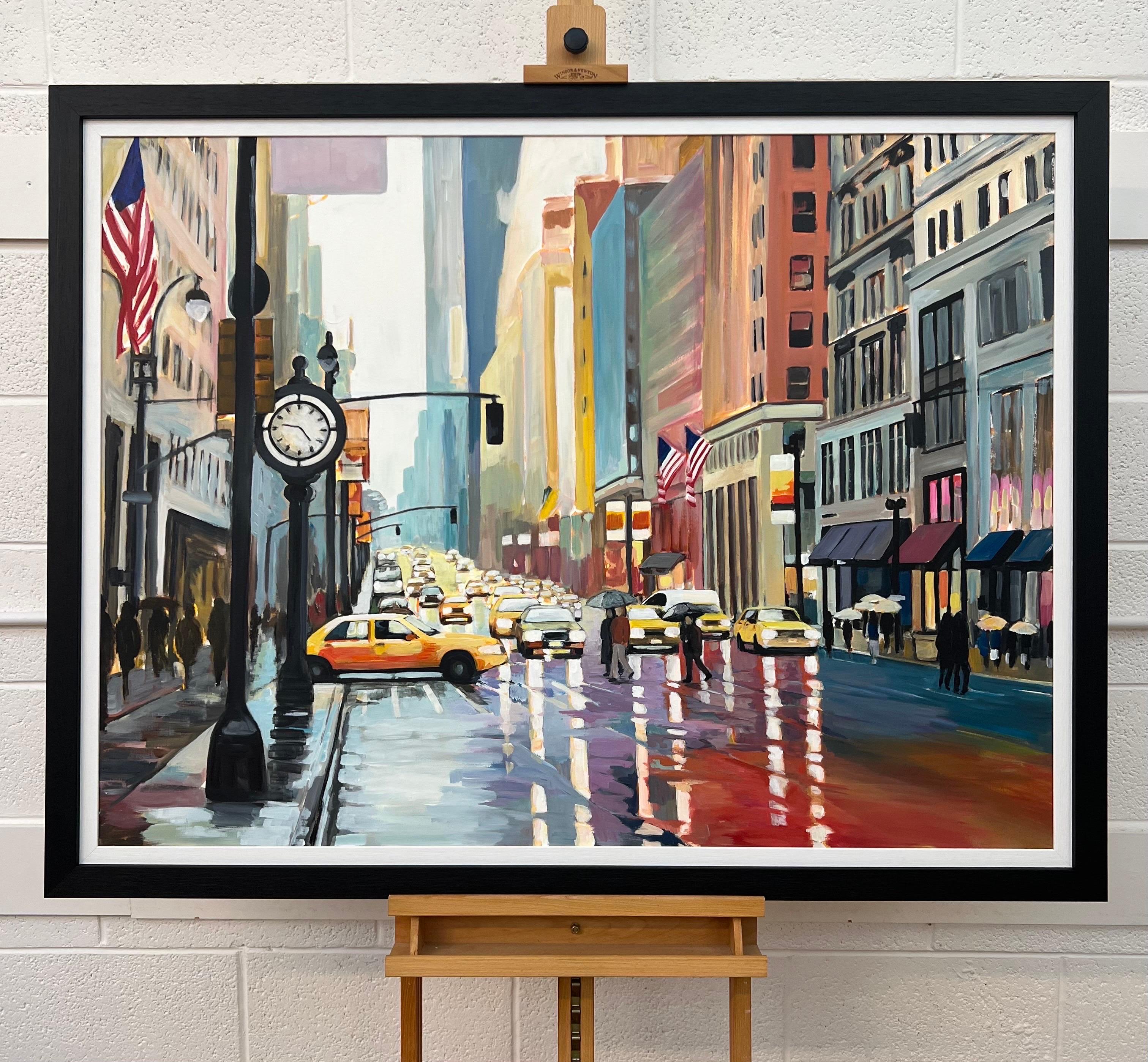 Großes Gemälde der klassischen New Yorker Stadt im Regen mit Figuren des britischen Künstlers im Angebot 5