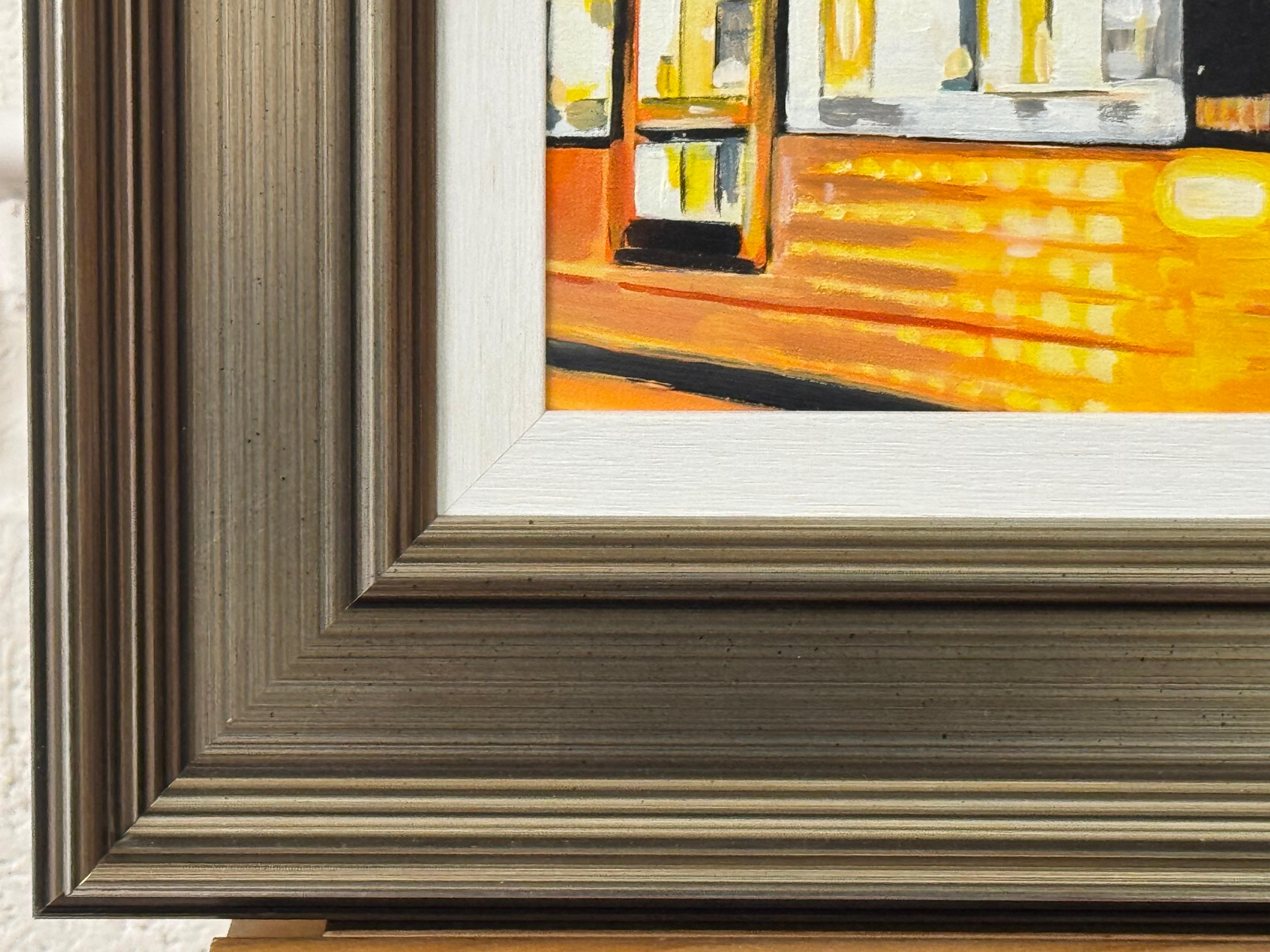 Arte urbano de la estación central de ferrocarril de Manchester en marco de bronce de la destacada artista británica contemporánea Angela Wakefield. 

El arte mide 14 x 10 pulgadas
El marco mide 22 x 18 pulgadas

Angela Wakefield ha aparecido dos