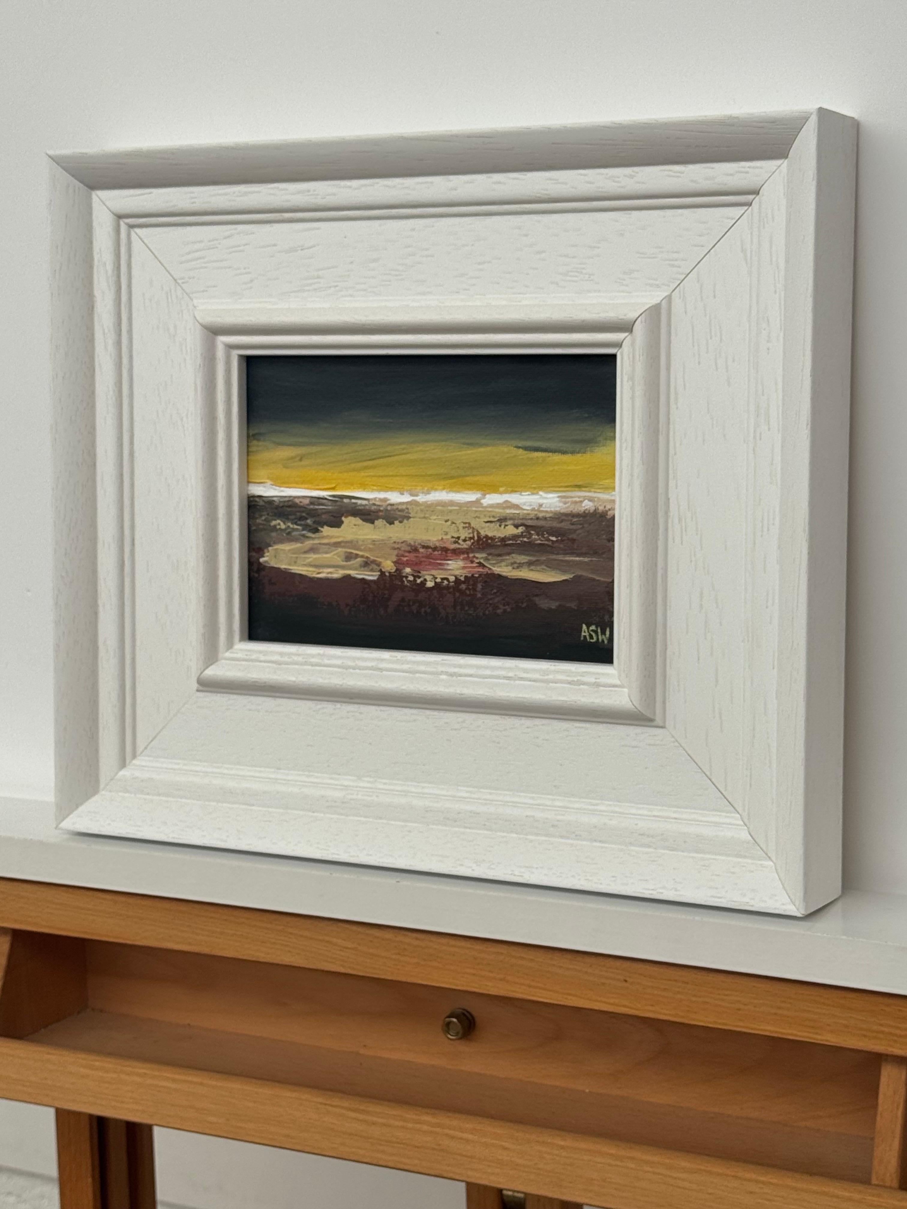 Midnight Ember - Miniatura di un paesaggio astratto studiata da un artista contemporaneo - Landscape Painting Grigio di Angela Wakefield