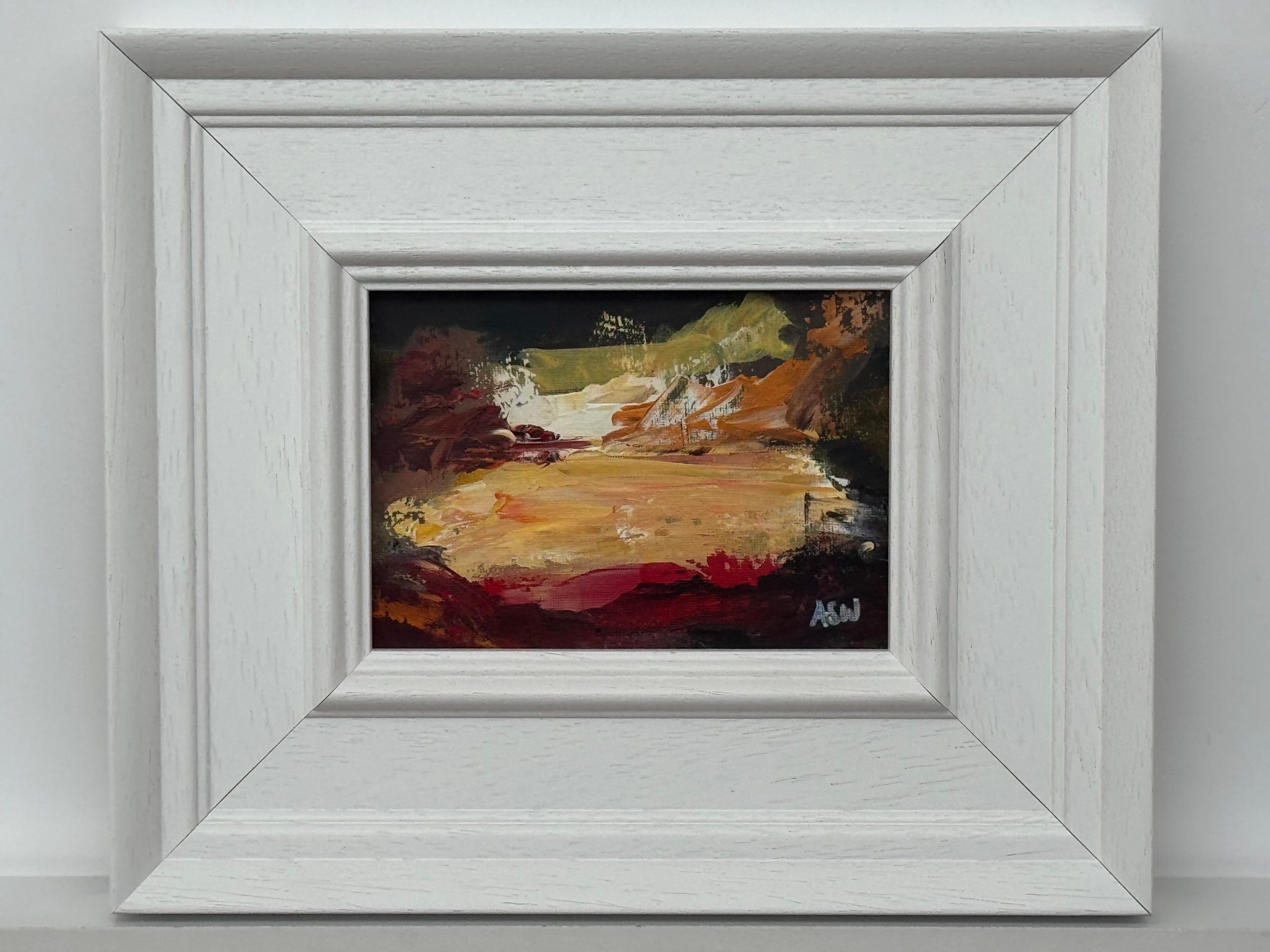 Abstrakte Miniatur-Landschaftsstudie eines zeitgenössischen Künstlers (Grau), Abstract Painting, von Angela Wakefield