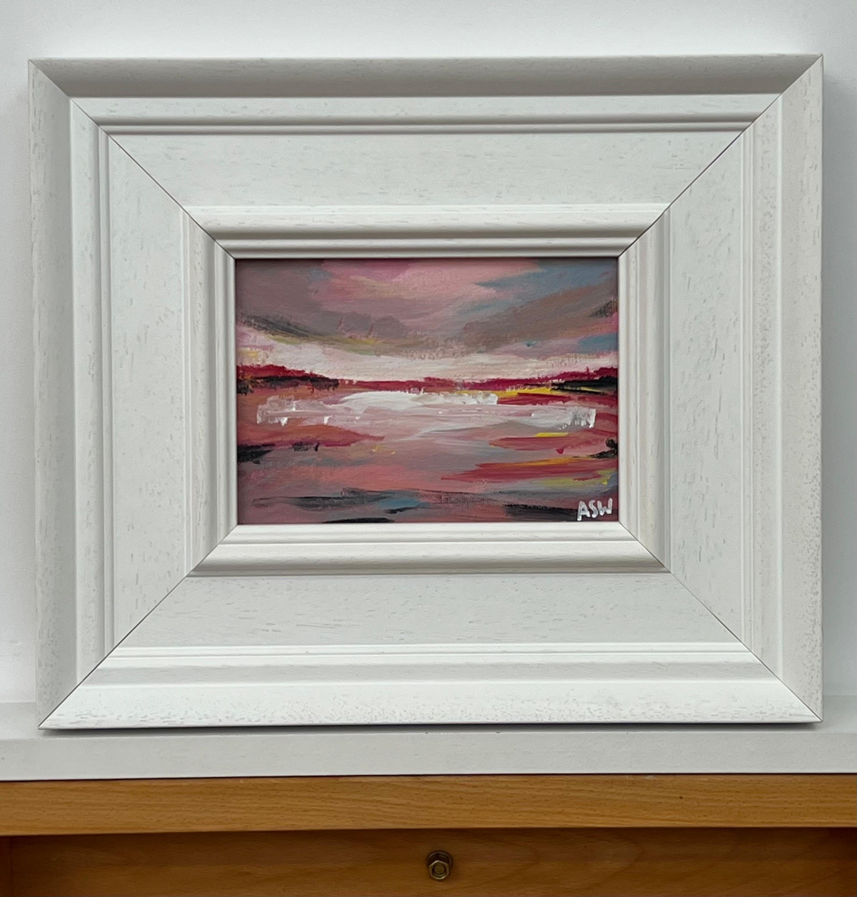 Miniatura di pittura astratta con studio di rosa dell'artista britannico contemporaneo - Painting Contemporaneo di Angela Wakefield