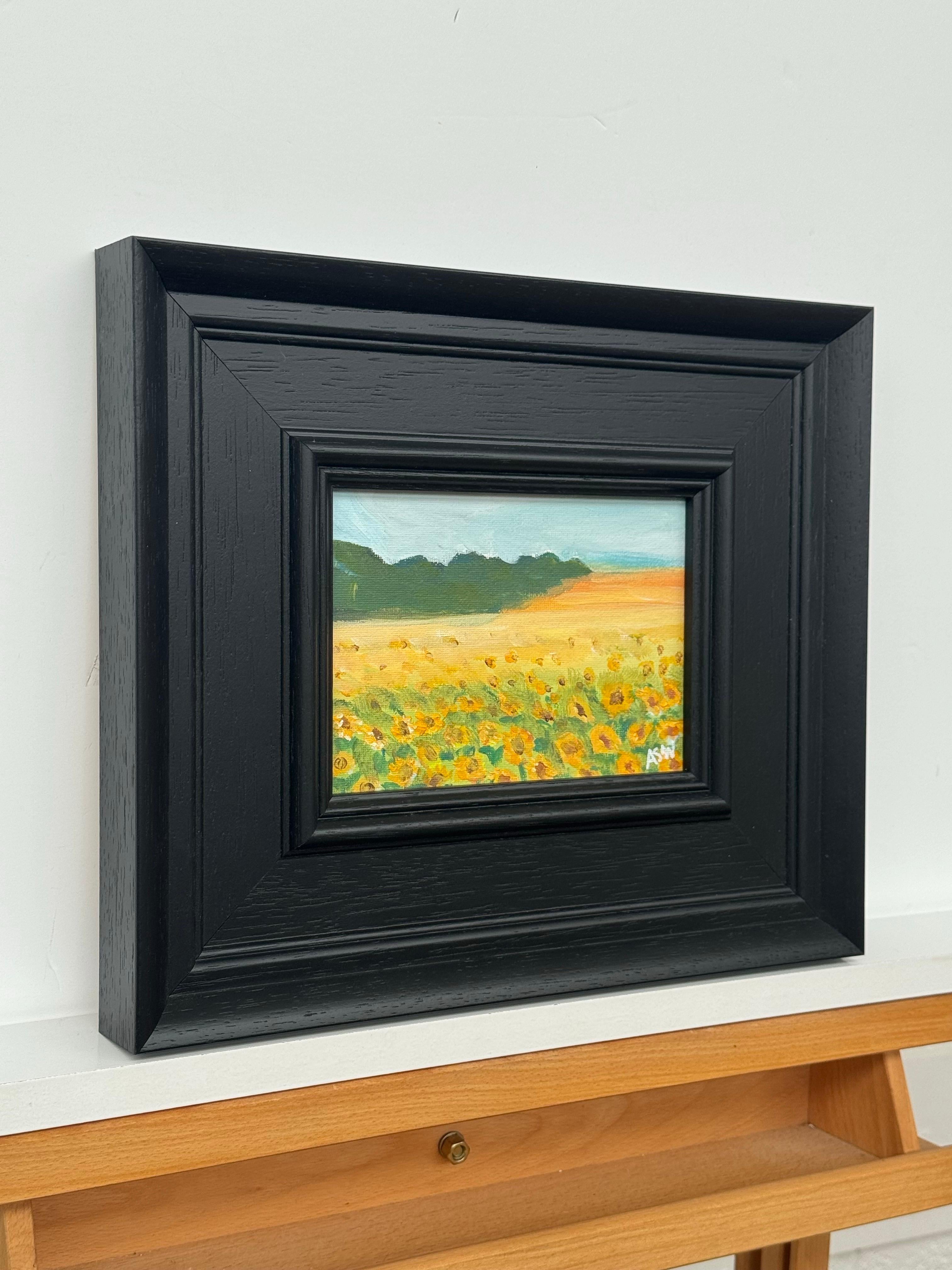 Miniatur-Landschaftsstudie eines Sonnenblumenfeldes, Frankreich, von einem zeitgenössischen Künstler – Painting von Angela Wakefield