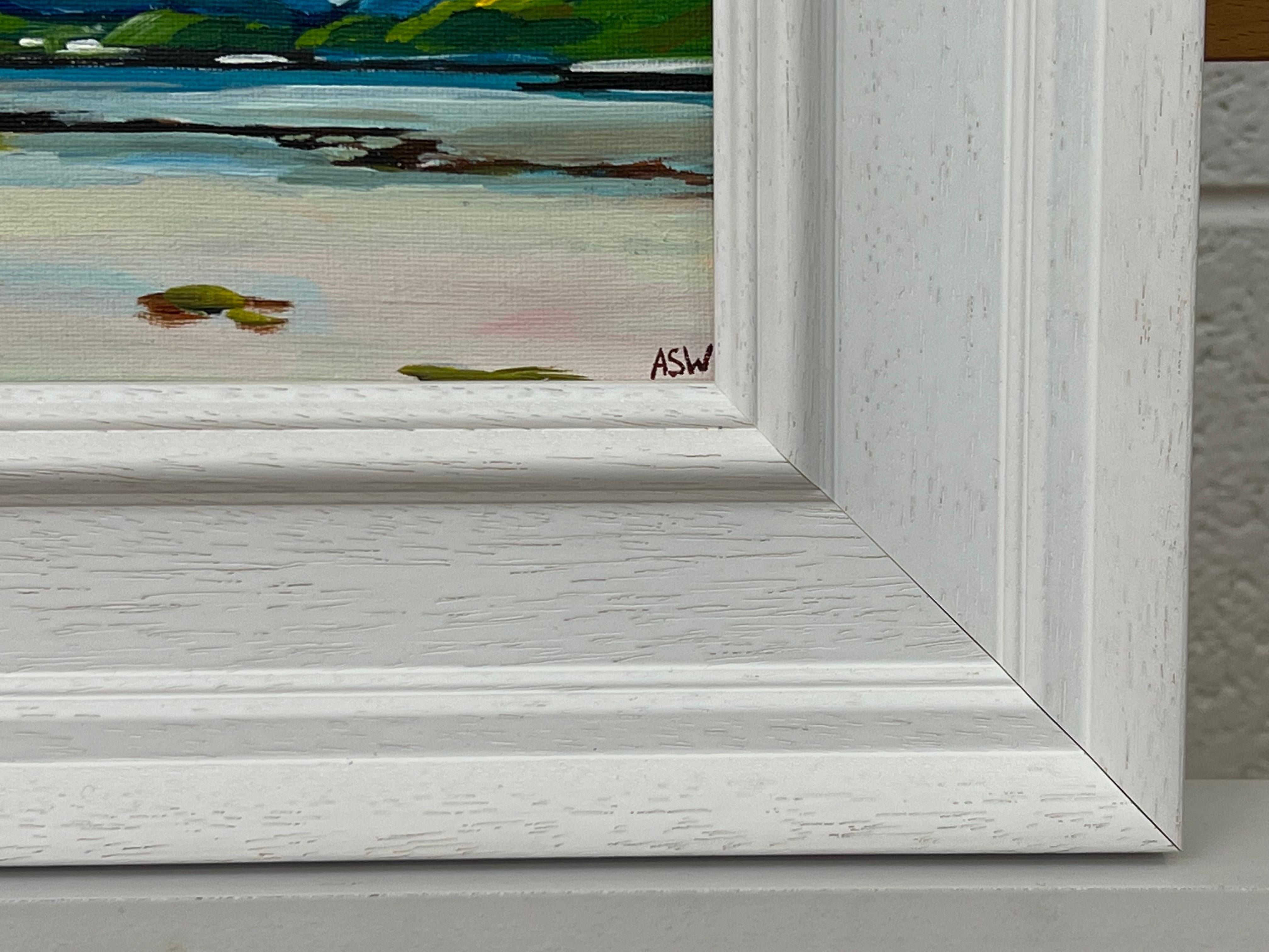 Miniatura di un paesaggio delle Highlands scozzesi realizzata da un artista britannico contemporaneo in vendita 1