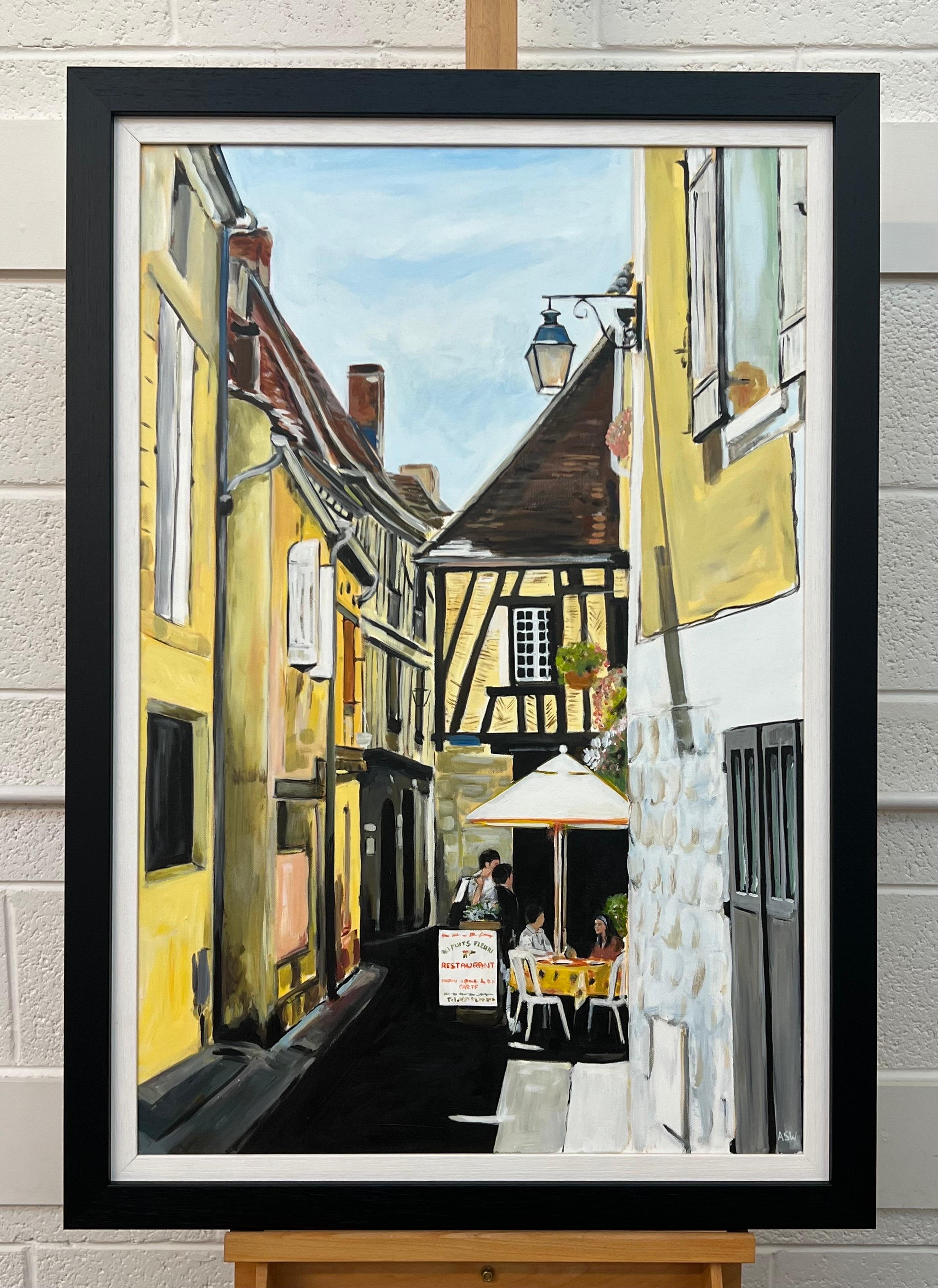 Quadro del caffè della città vecchia di Bergerac in Francia realizzato da un artista britannico contemporaneo - Painting Contemporaneo di Angela Wakefield