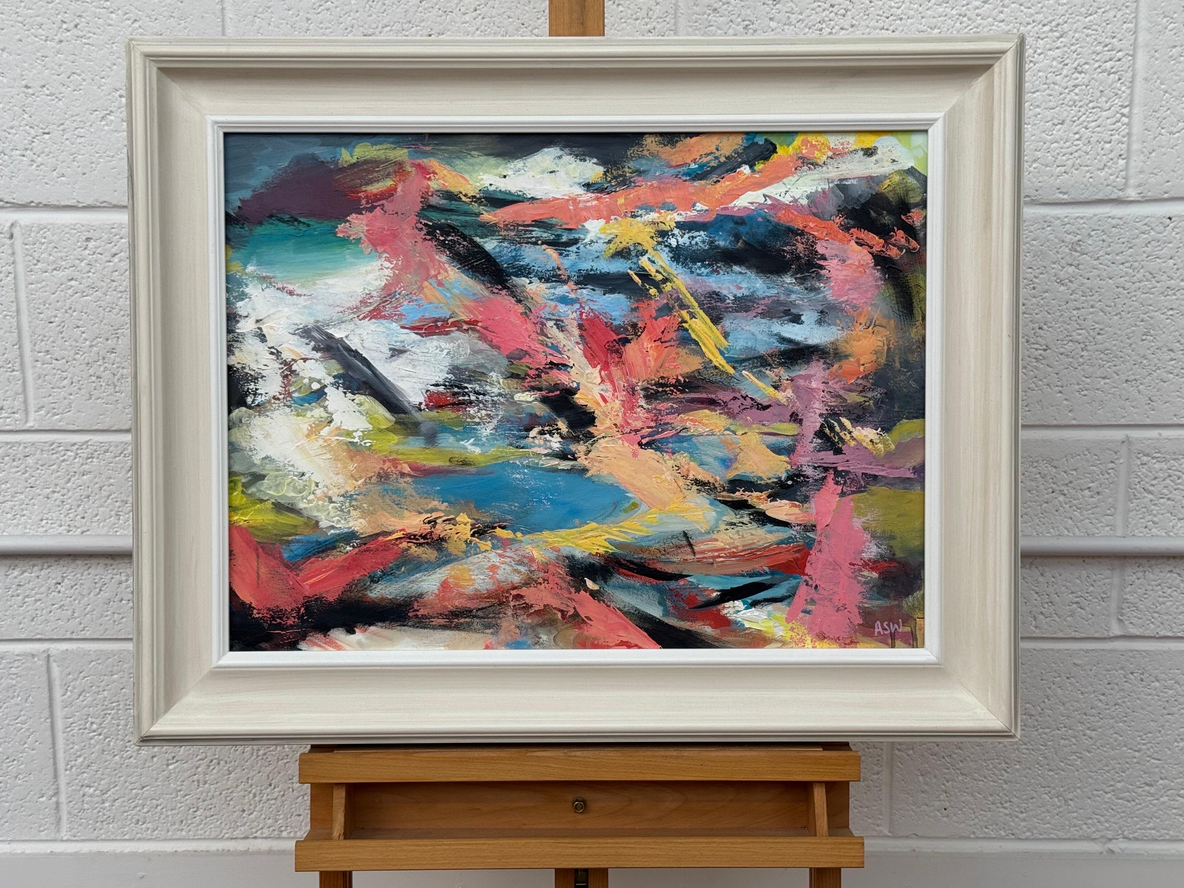 Arte espressionista astratta rosa, blu e gialla di un'artista britannica contemporanea - Landscape Painting Marrone di Angela Wakefield