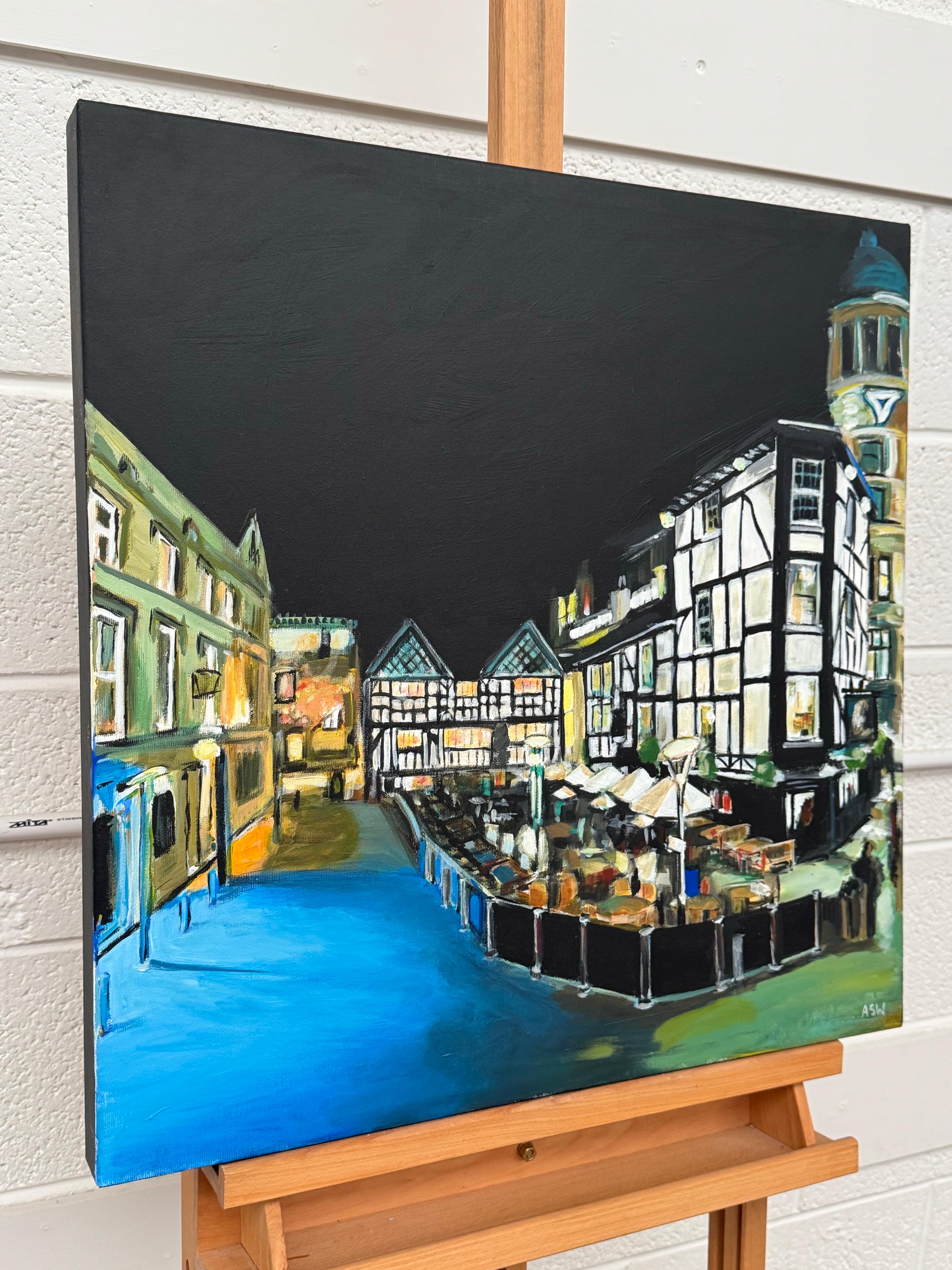 Shambles Square im Stadtzentrum von Manchester bei Nacht von Urban Landscape Artist – Painting von Angela Wakefield