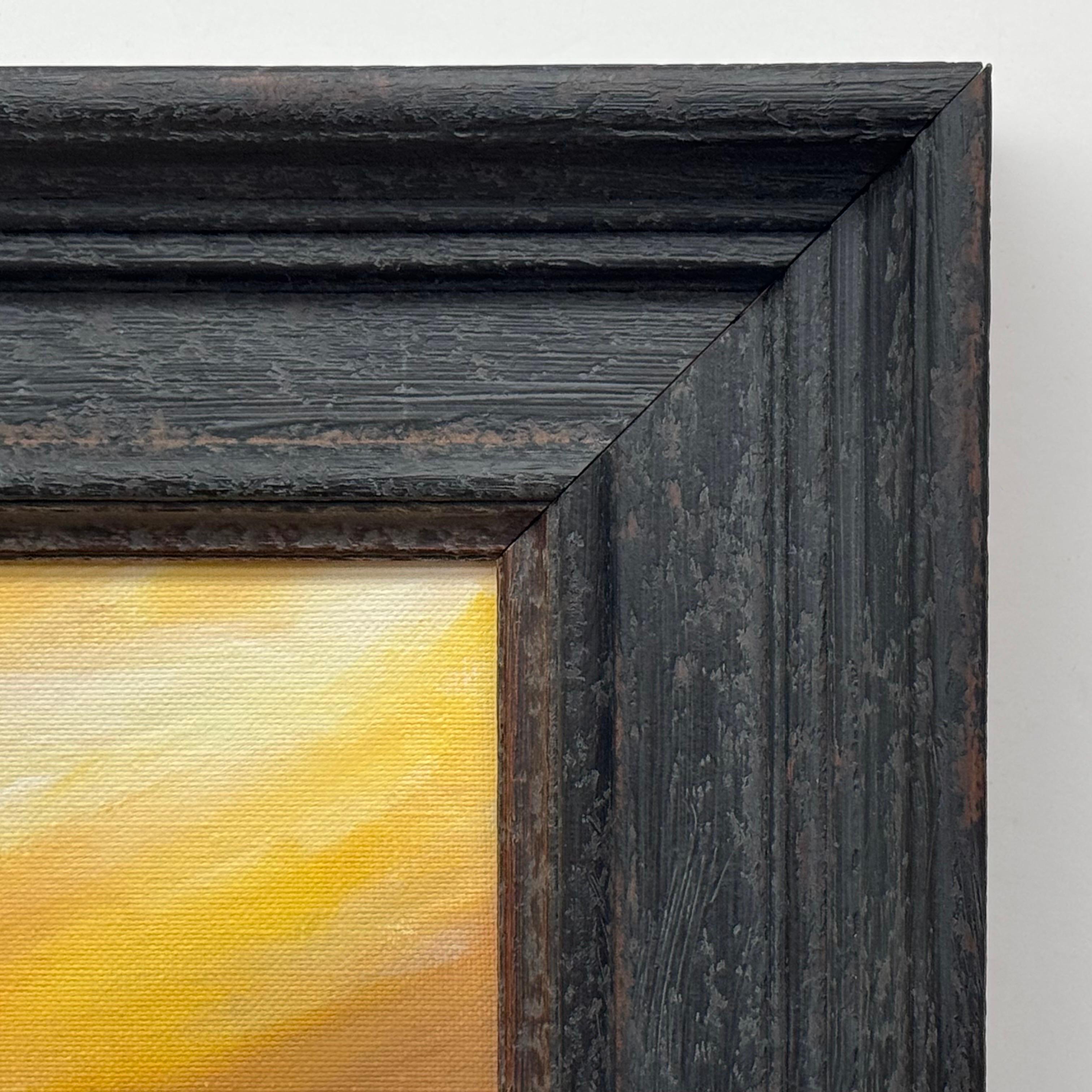 Lienzo Abstracto Pequeño con Campo Amarillo y Cielo Dorado de Artista Contemporáneo 2