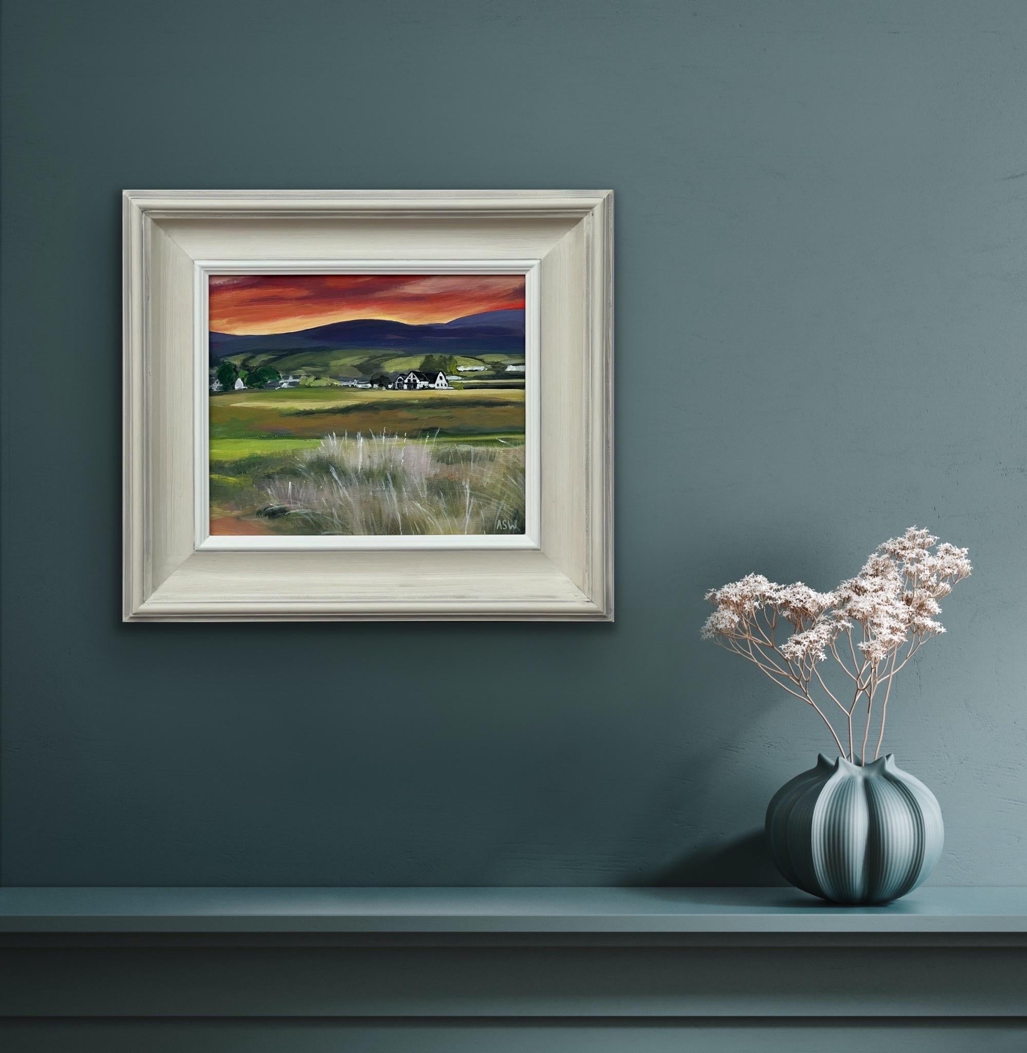 Sonnenuntergang auf dem Golfplatz von Brora in den schottischen Highlands von Contemporary Artist – Painting von Angela Wakefield