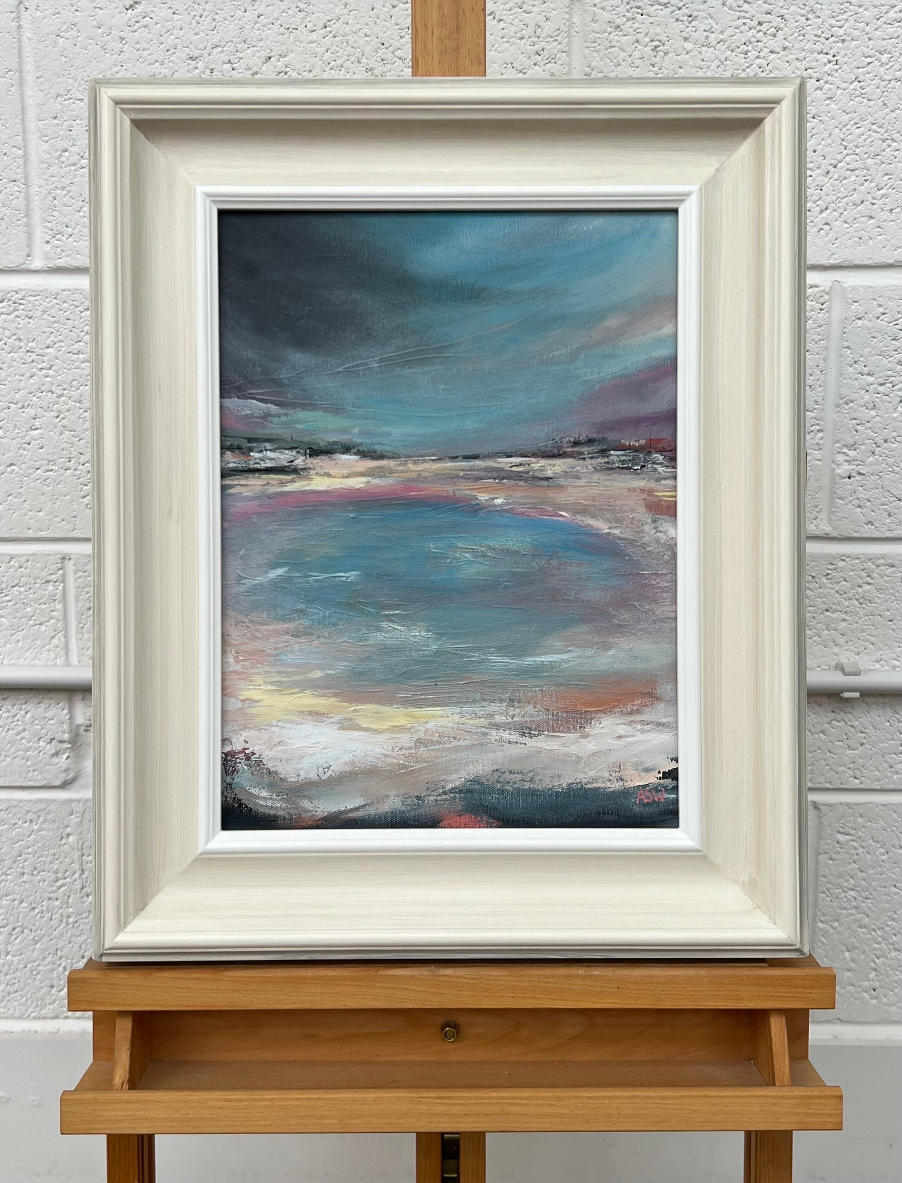 Laguna Crepuscular - Pintura Paisaje Marino Abstracto por Artista Contemporáneo - Landscape Painting Gris de Angela Wakefield