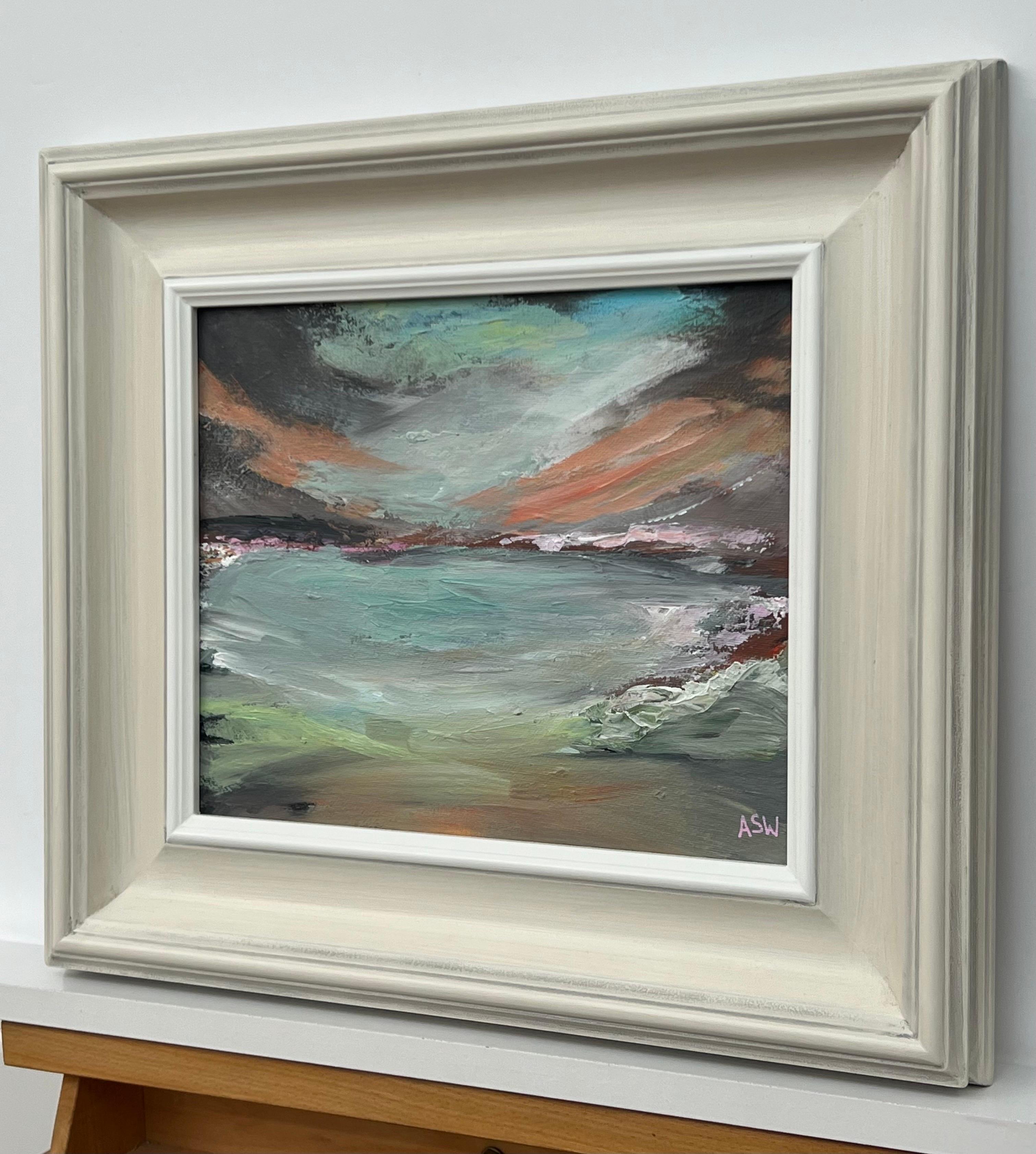 Twilight Serenity - Paesaggio marino astratto e atmosferico di un artista britannico - Landscape Painting Grigio di Angela Wakefield
