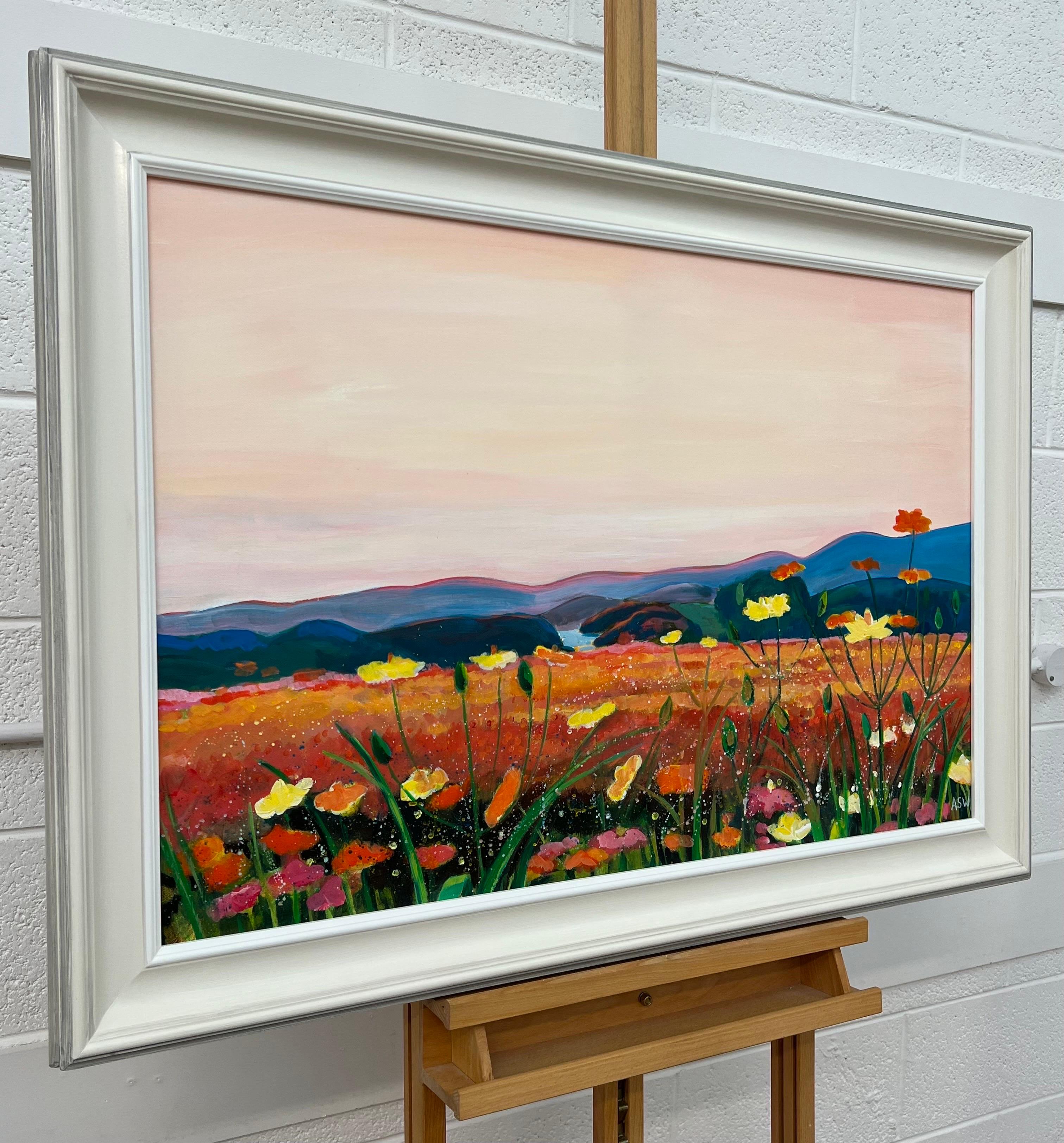 Warme spanische Sonnenuntergangslandschaft mit Wildblumen von Contemporary British Artist – Painting von Angela Wakefield