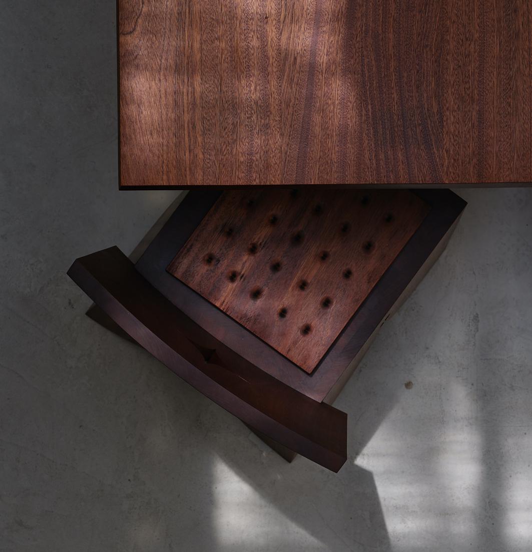 Moderno Sedia Angeles in Wood Wood e tappezzeria di Asher Gillman in vendita