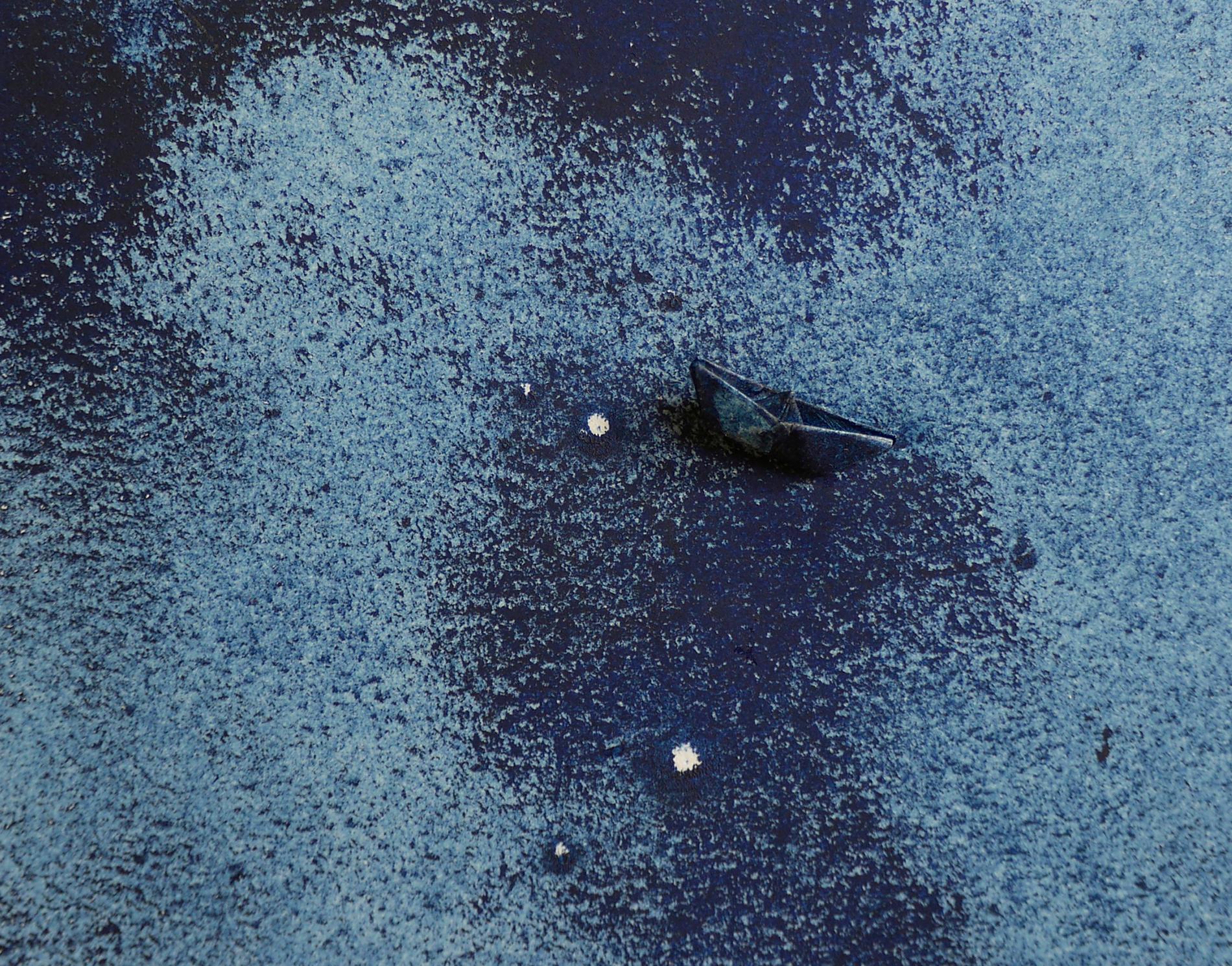 Monotype : « Eat the Stars » - Gris Landscape Print par Angelica Bergamini