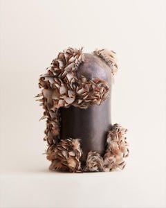 Céramique Ganga - Contemporary Abstract Ceramic with feathers sculpture