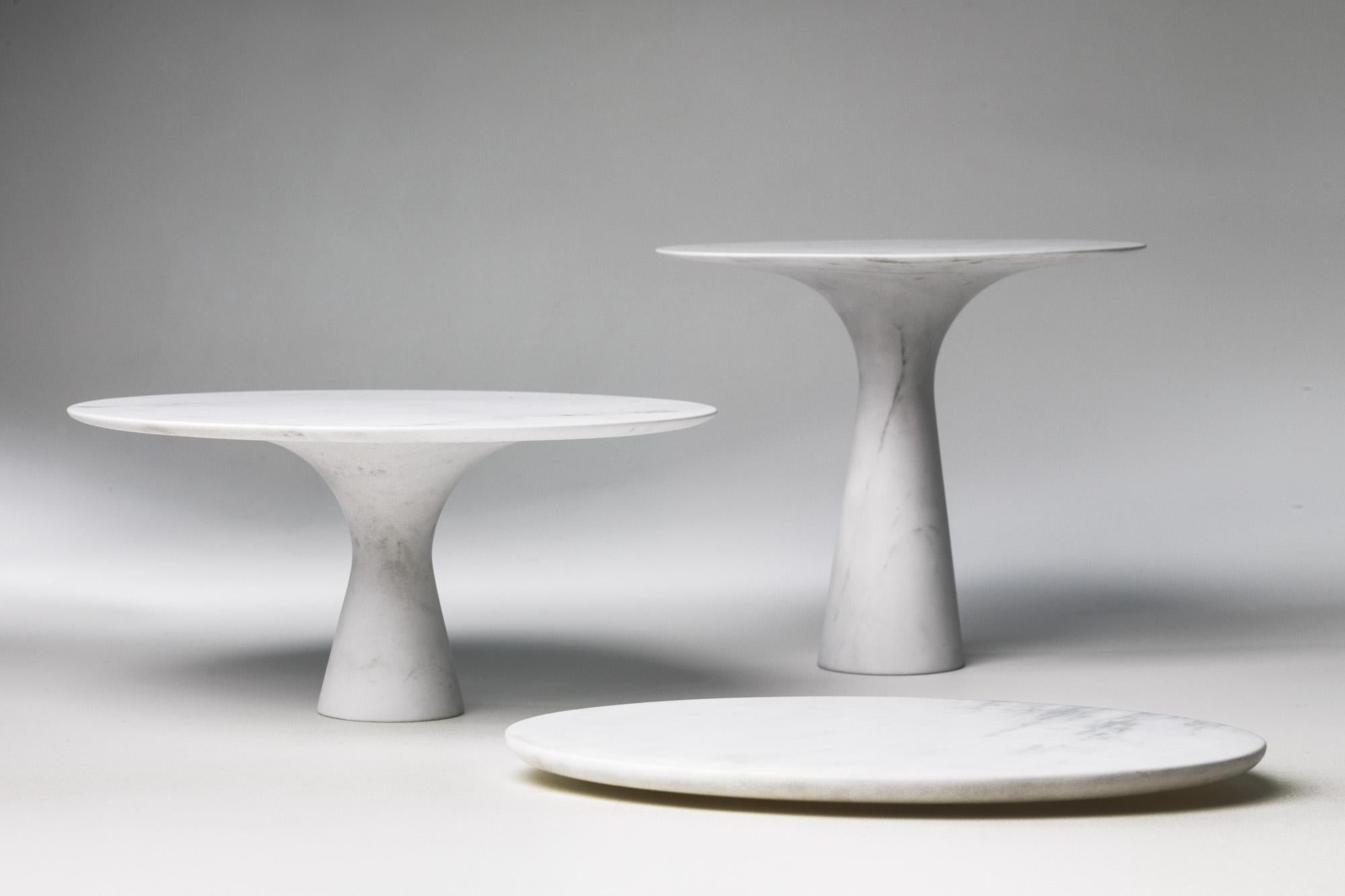 Carved Refined Contemporary Marble 03 Kyknos Marble Cake Stand