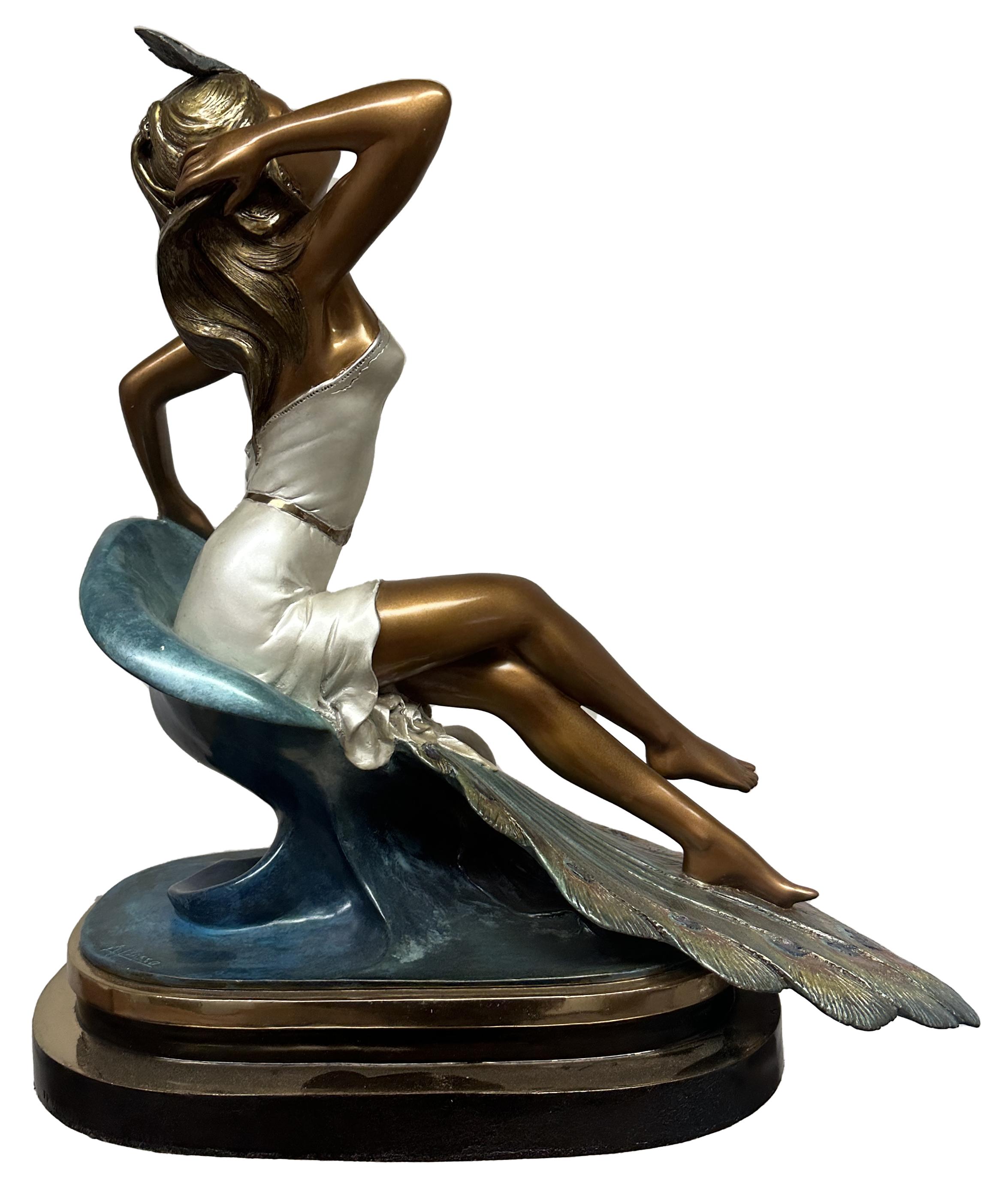 Gabriella Bronzeskulptur aus Bronze – Sculpture von Angelo Basso