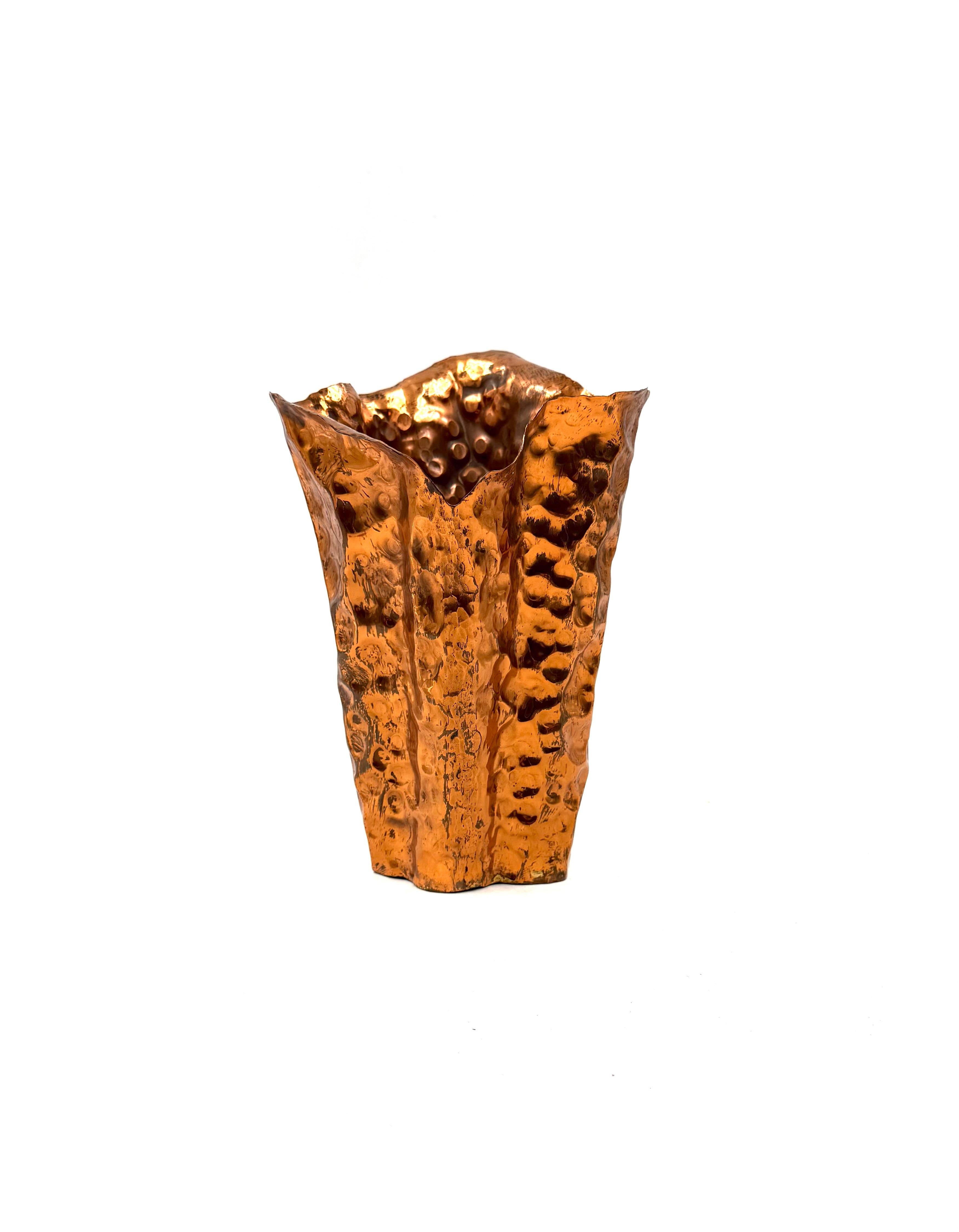 Angelo Bragalini, Mid-century copper vase, Bologna Italy 1960s In Excellent Condition For Sale In Firenze, IT