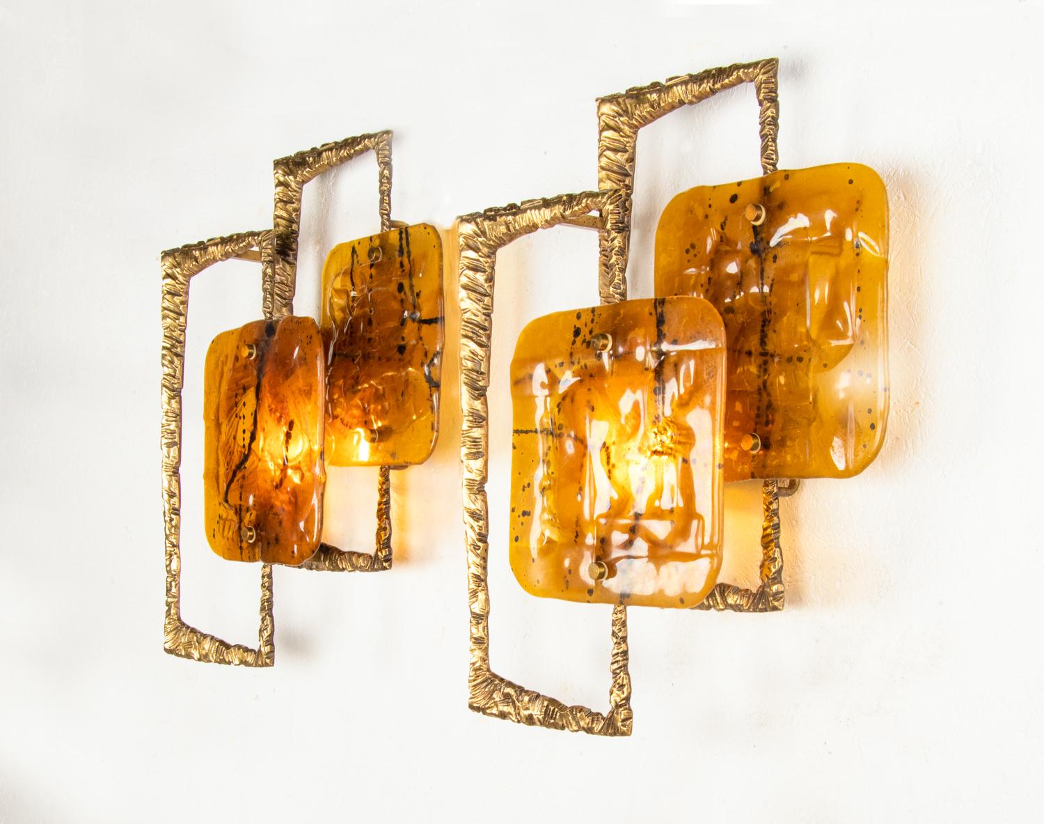 Hand-Crafted Pair of Angelo Brotto Wall Sconces for Esperia Bronze & Murano Glass 1960s For Sale