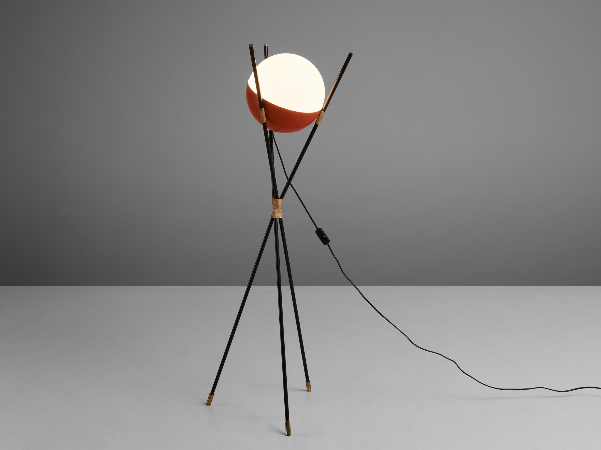 Angelo Brotto for Esperia, floor lamp, brass, metal, opaline glass, cane, Italy, 1960s

Delicate floor lamp by Italian designer Angelo Brotto. A large sphere rests in the center of three thin metal stems with brass ends. These three stems are