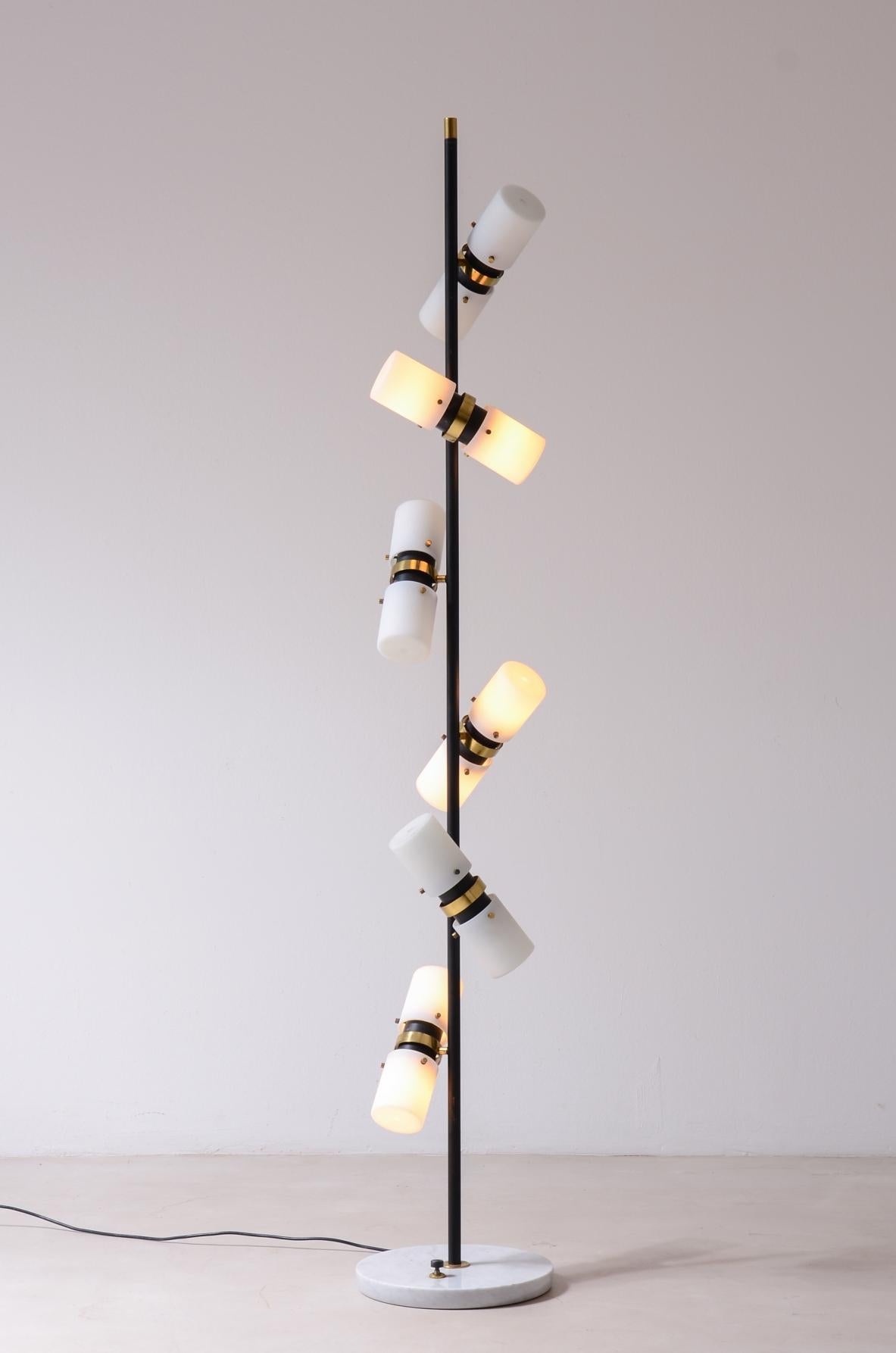 Angelo Brotto Lámpara de pie rara de 12 luces Italiano en venta