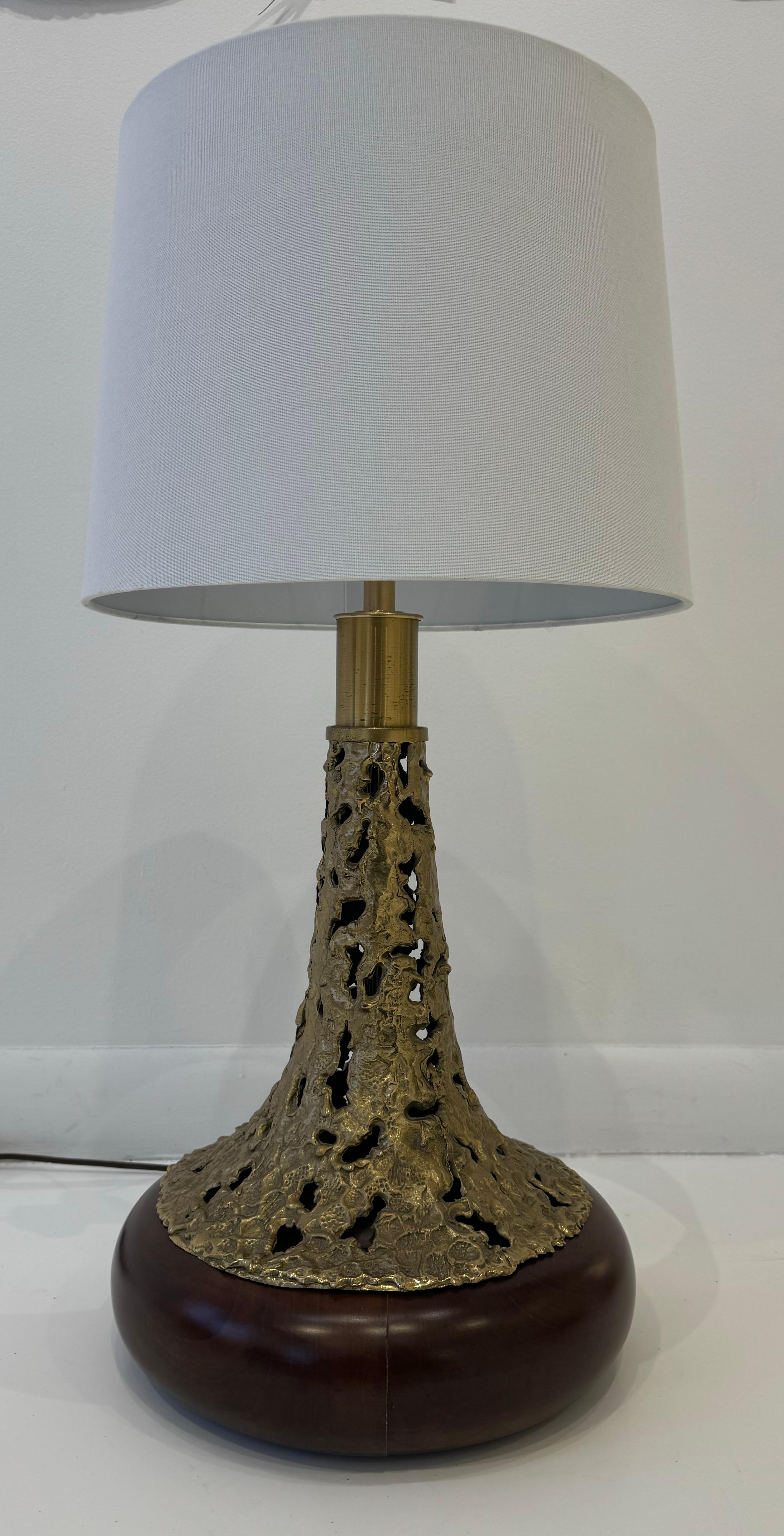 Angelo Brotto Sculptural Bronze 1970 Italian Table Lamp Mid Century For Sale 6