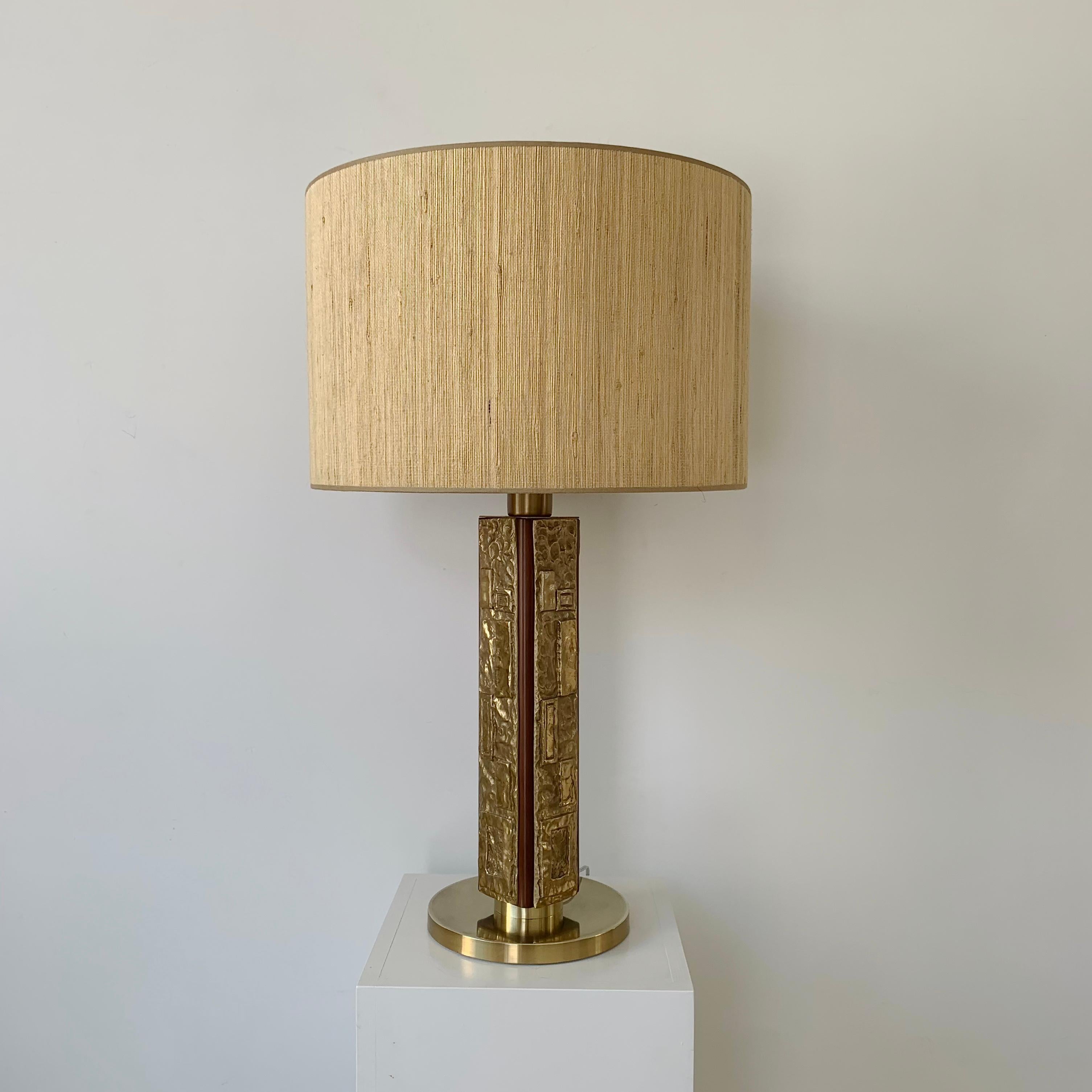 Angelo Brotto Signed Large Bronze Table Lamp, circa 1970, Italy For Sale 9