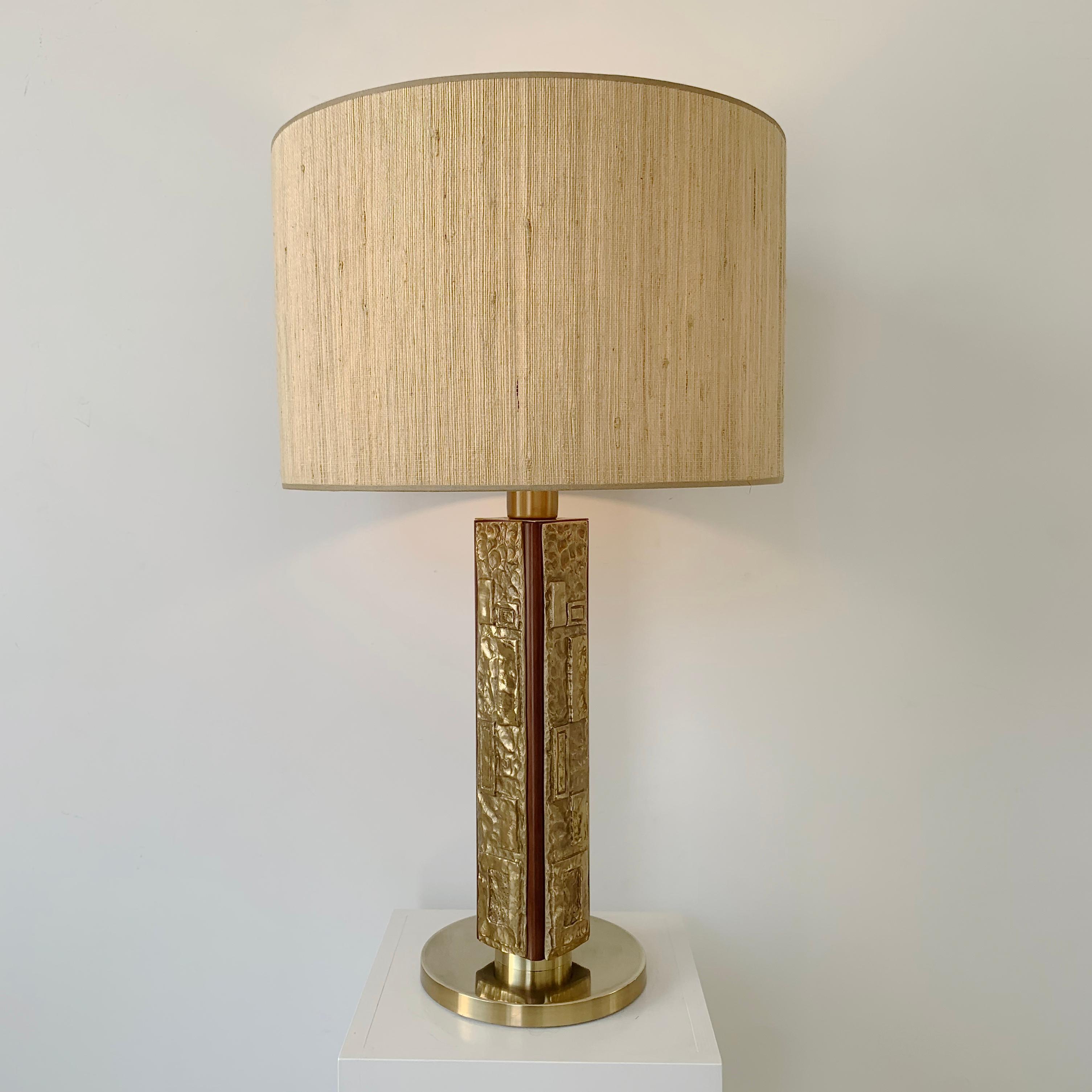 Mid-Century Modern Angelo Brotto Signed Large Bronze Table Lamp, circa 1970, Italy For Sale
