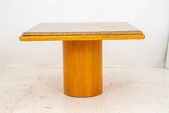 Angelo Donghia-Stil Granit & Eschenholz-Sockeltisch
