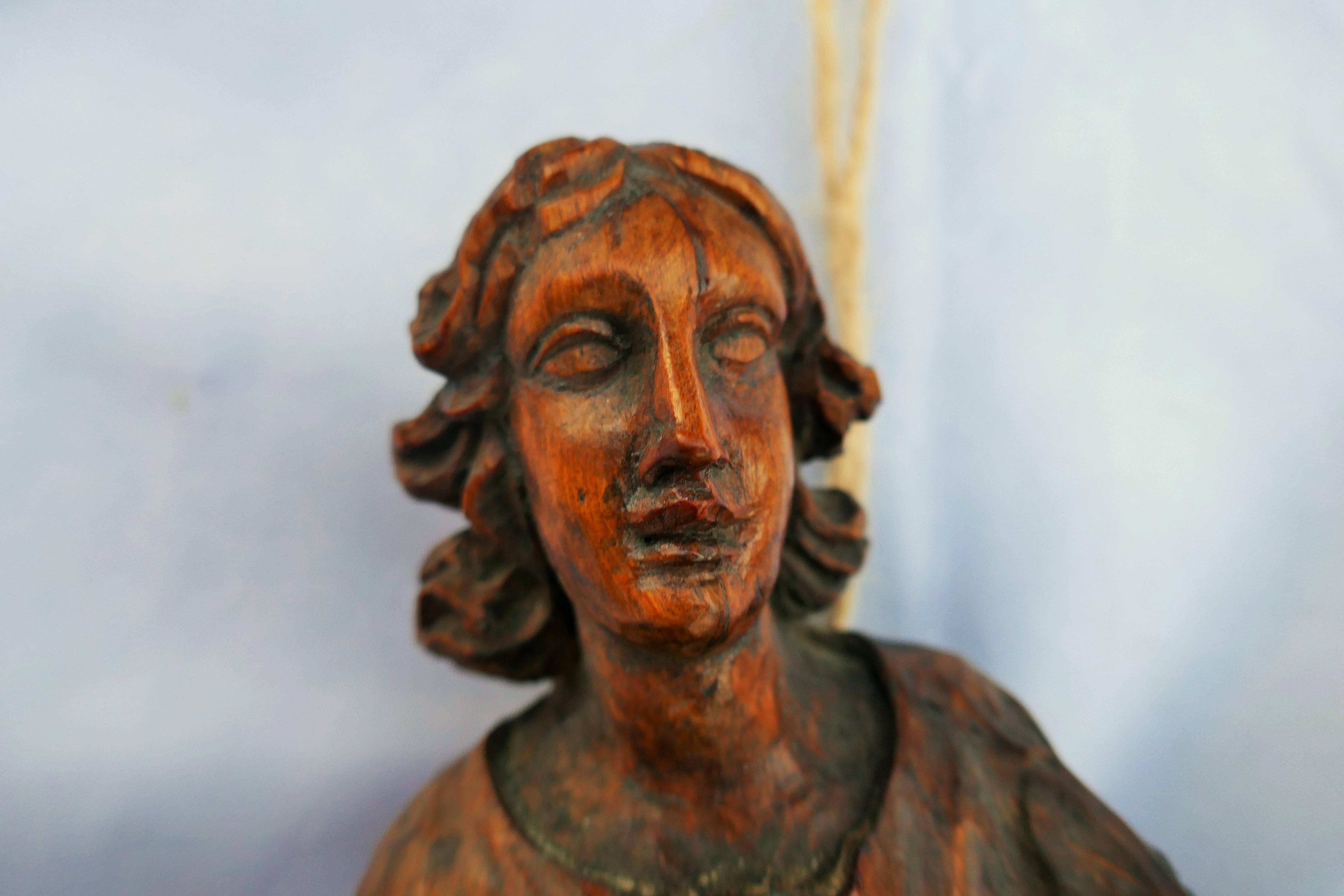 Wooden angel should be French 1700/800s
Not perfect condition, missing and broken
Thank you