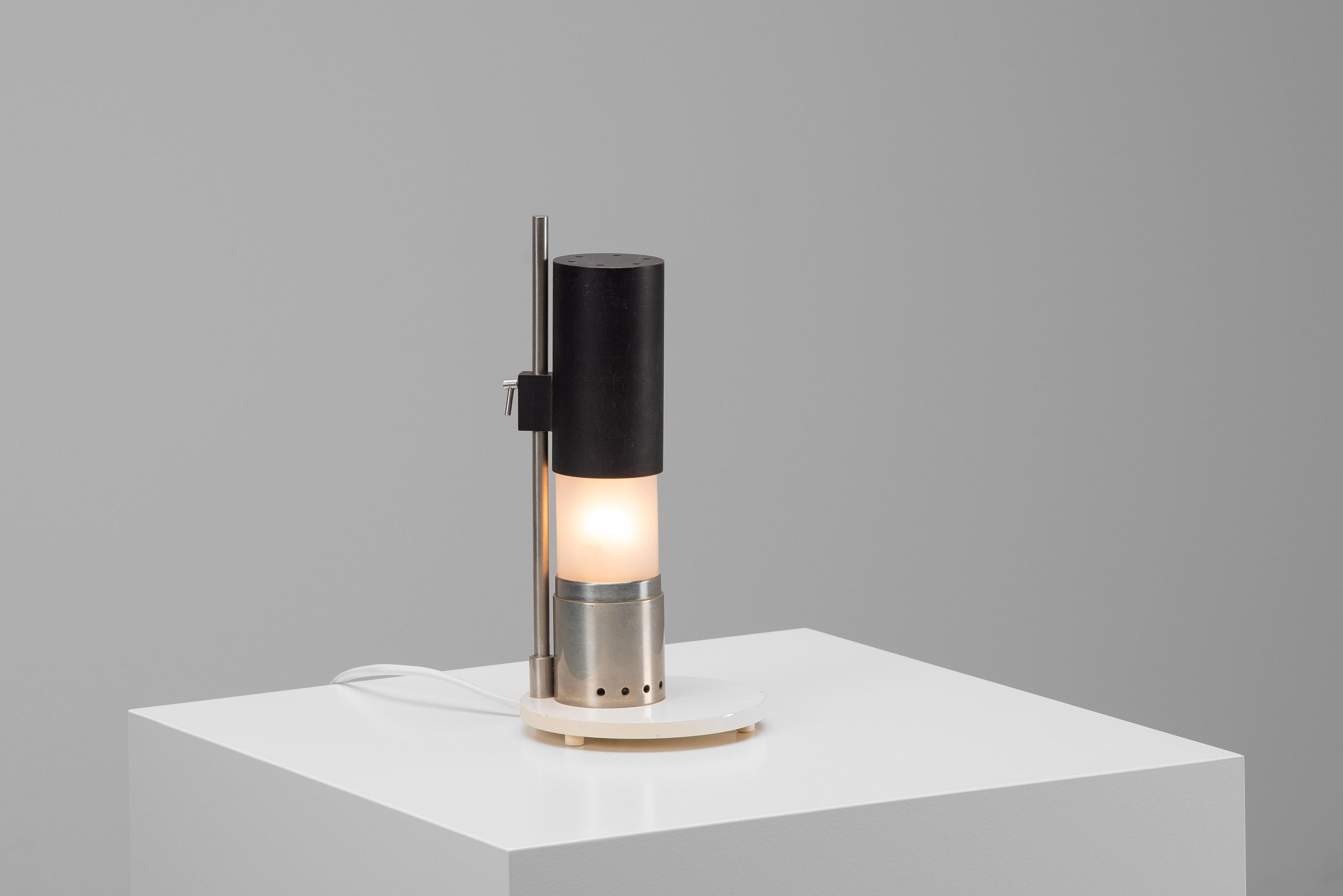 Angelo Lelii 12445 table lamp Arredoluce Italy 1954 In Good Condition For Sale In Roosendaal, Noord Brabant