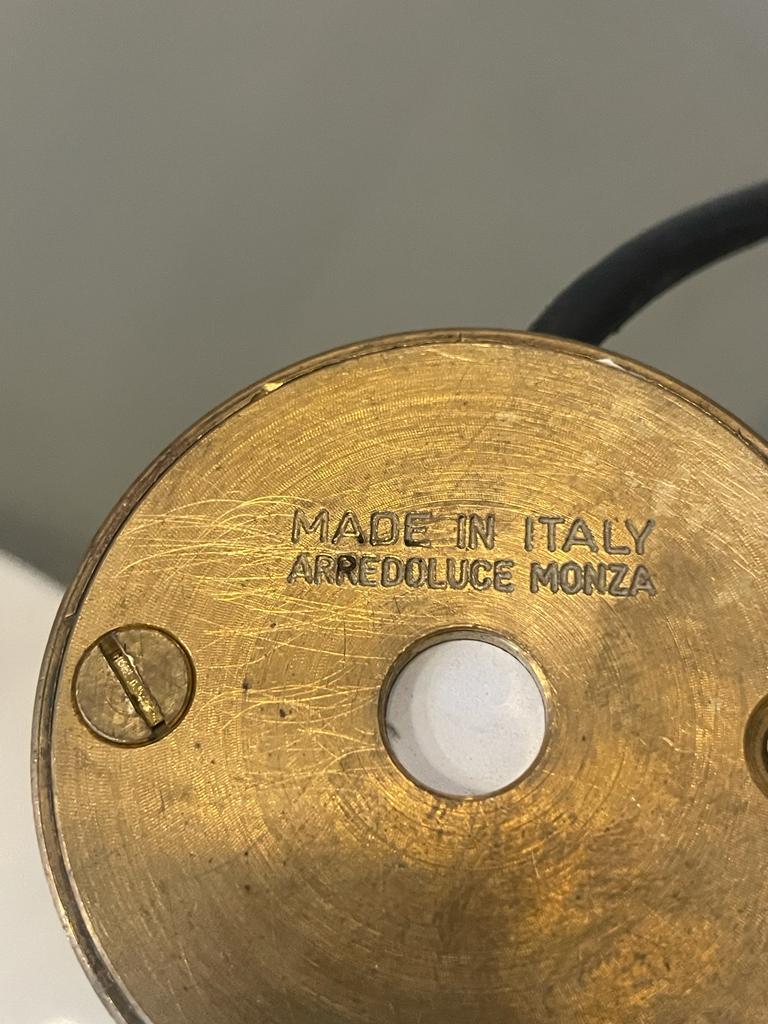Angelo Lelii Arredoluce: Stehlampe aus Messing, Opalglas und Marmor, Italien 1950er Jahre im Angebot 6