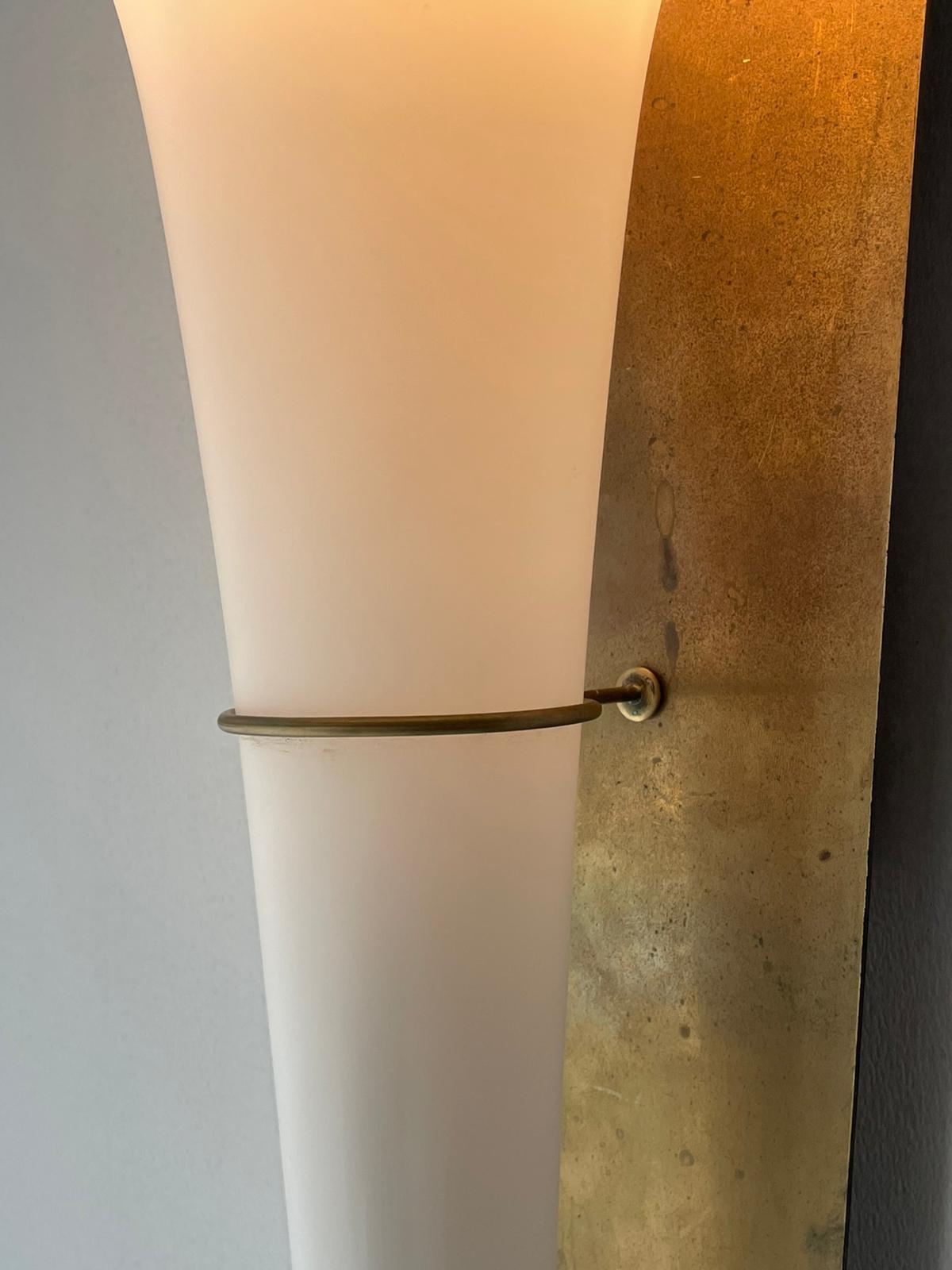 Angelo Lelii Arredoluce Pair of  Wall Lights Mod. 12824 Brass Glass Italy 1960 5