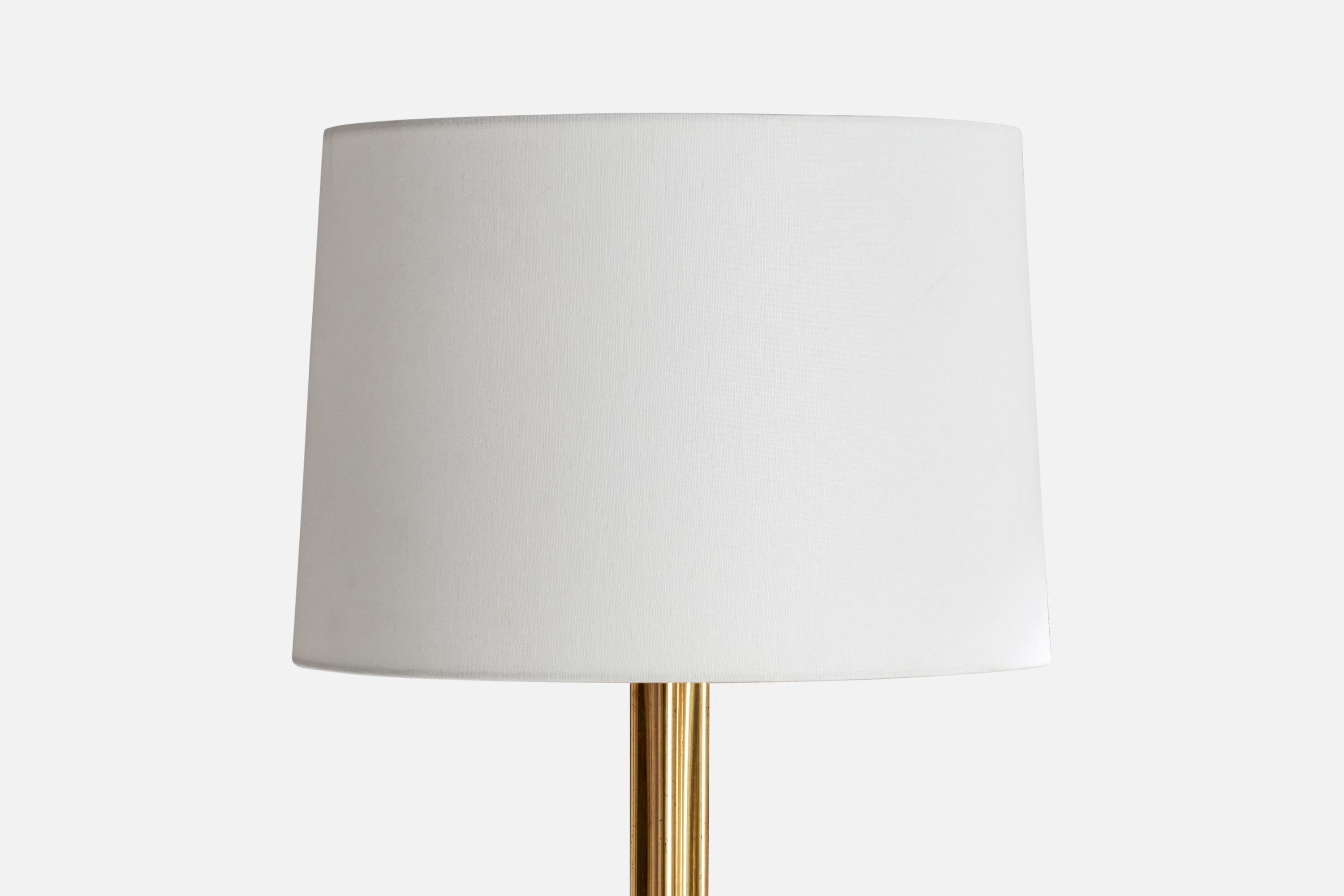 Angelo Lelii Attribution, Stehlampe, Messing, Marmor, Stoff, Italien, 1950er Jahre (Moderne der Mitte des Jahrhunderts) im Angebot